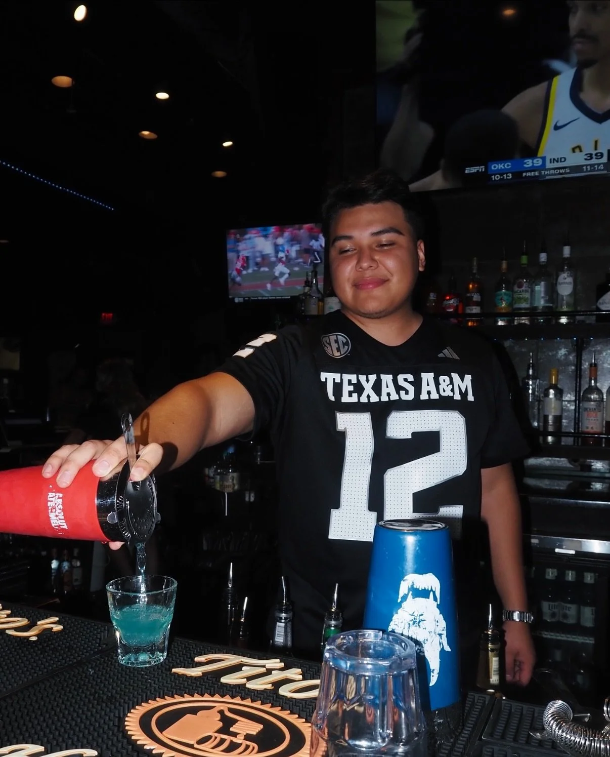 Don’t forget! Tomorrow night we have karaoke at The Corner๐ถ
Grab the mic, sing your heart out, & enjoy our midweek drink specials — ½ off draft beer, $3 Fireball shots, & $5 High Noons! ๐บ๐ฅ๐
9PM–2AM | Let’s m