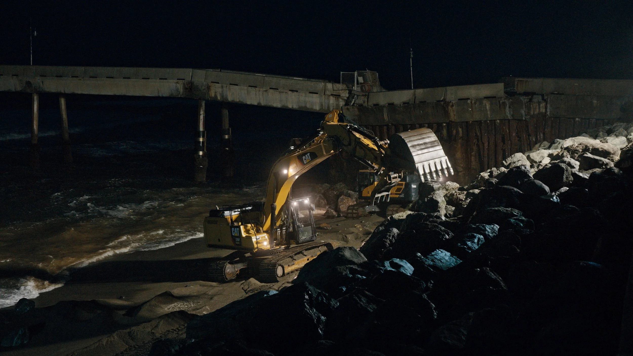 Pacifica Pier work in the dark, 6/15/26