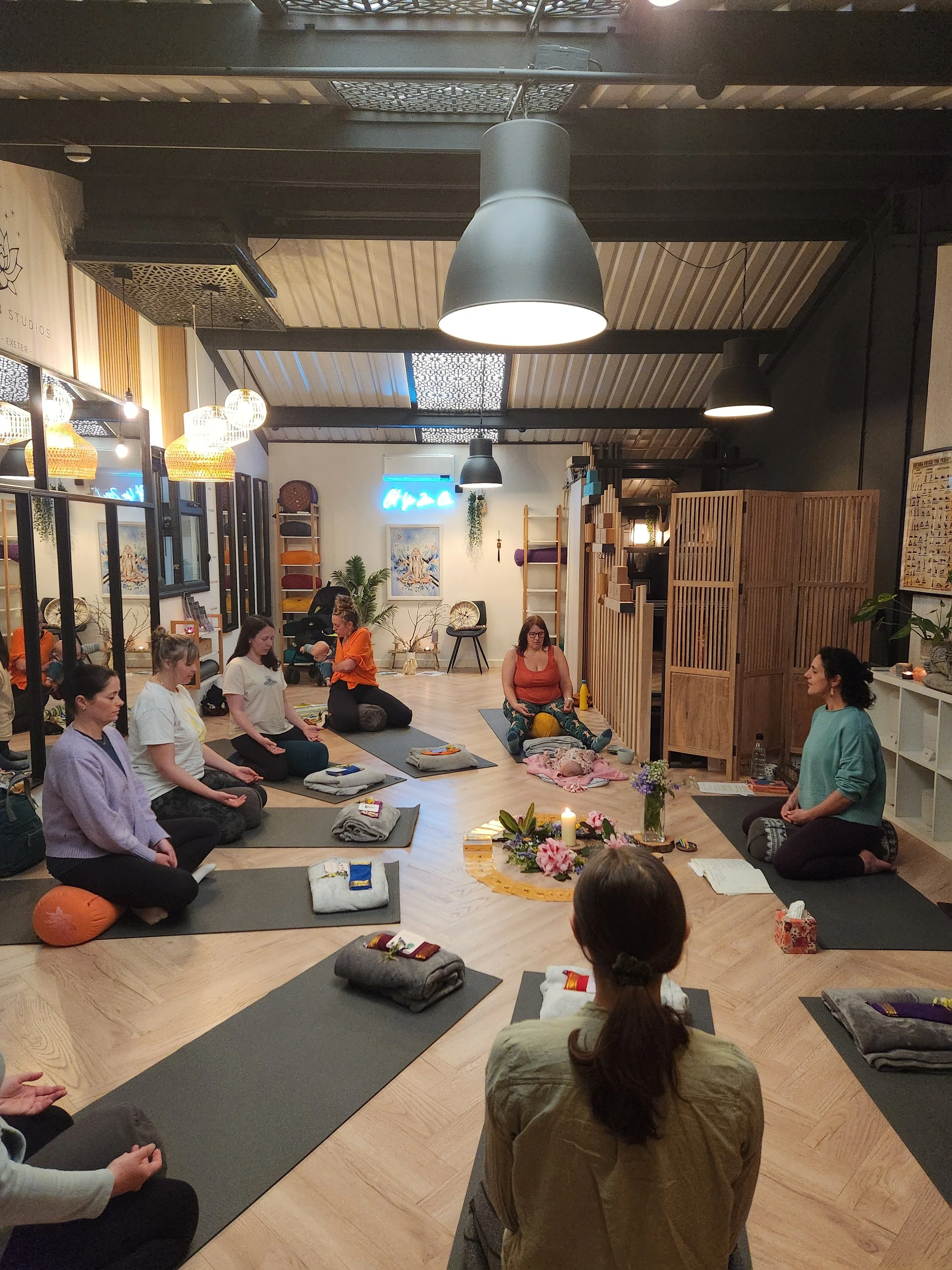 Seasonal motherhood wellbeing workshop in East Devon