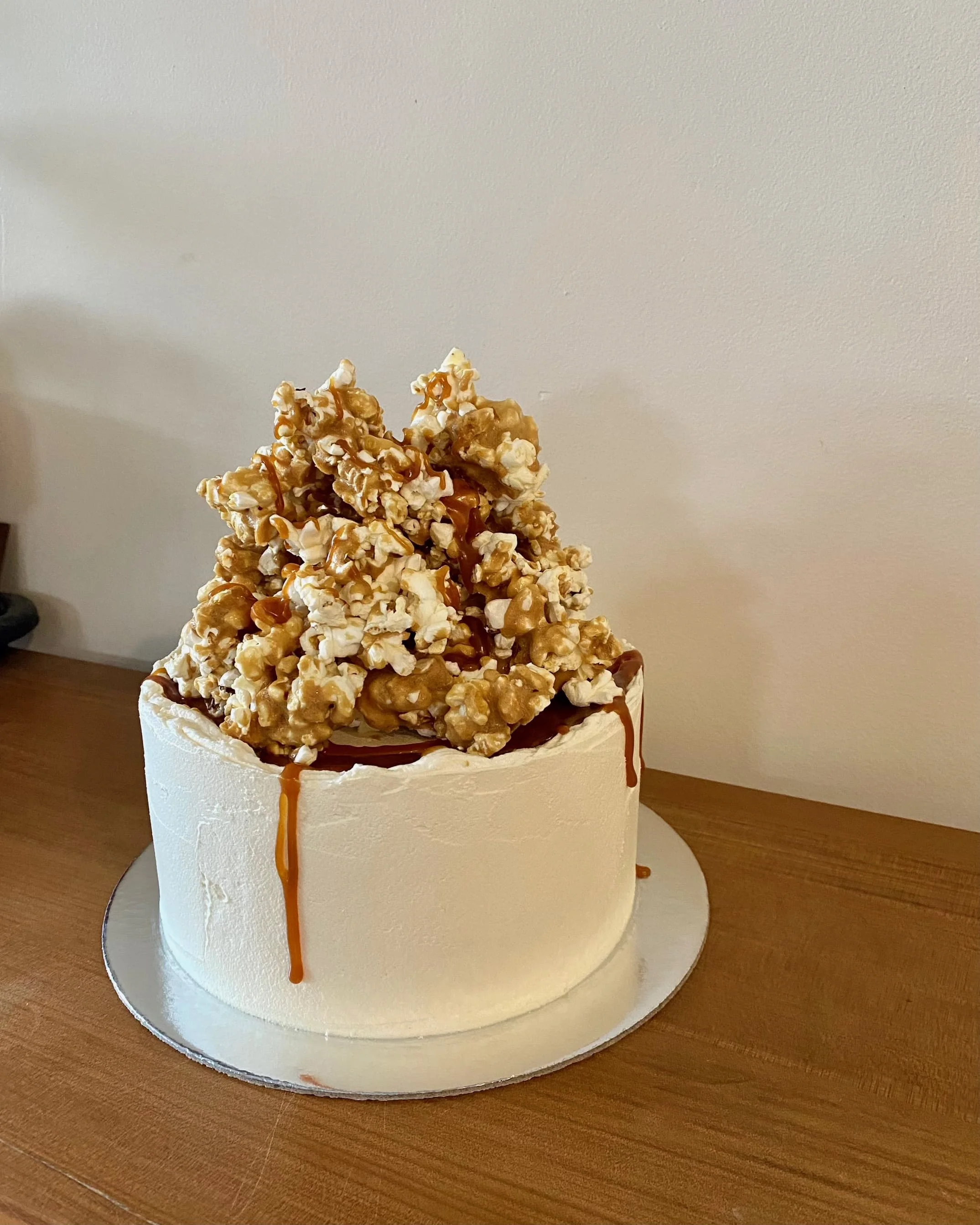Thames Birthday Cake Caramel popcorn cake