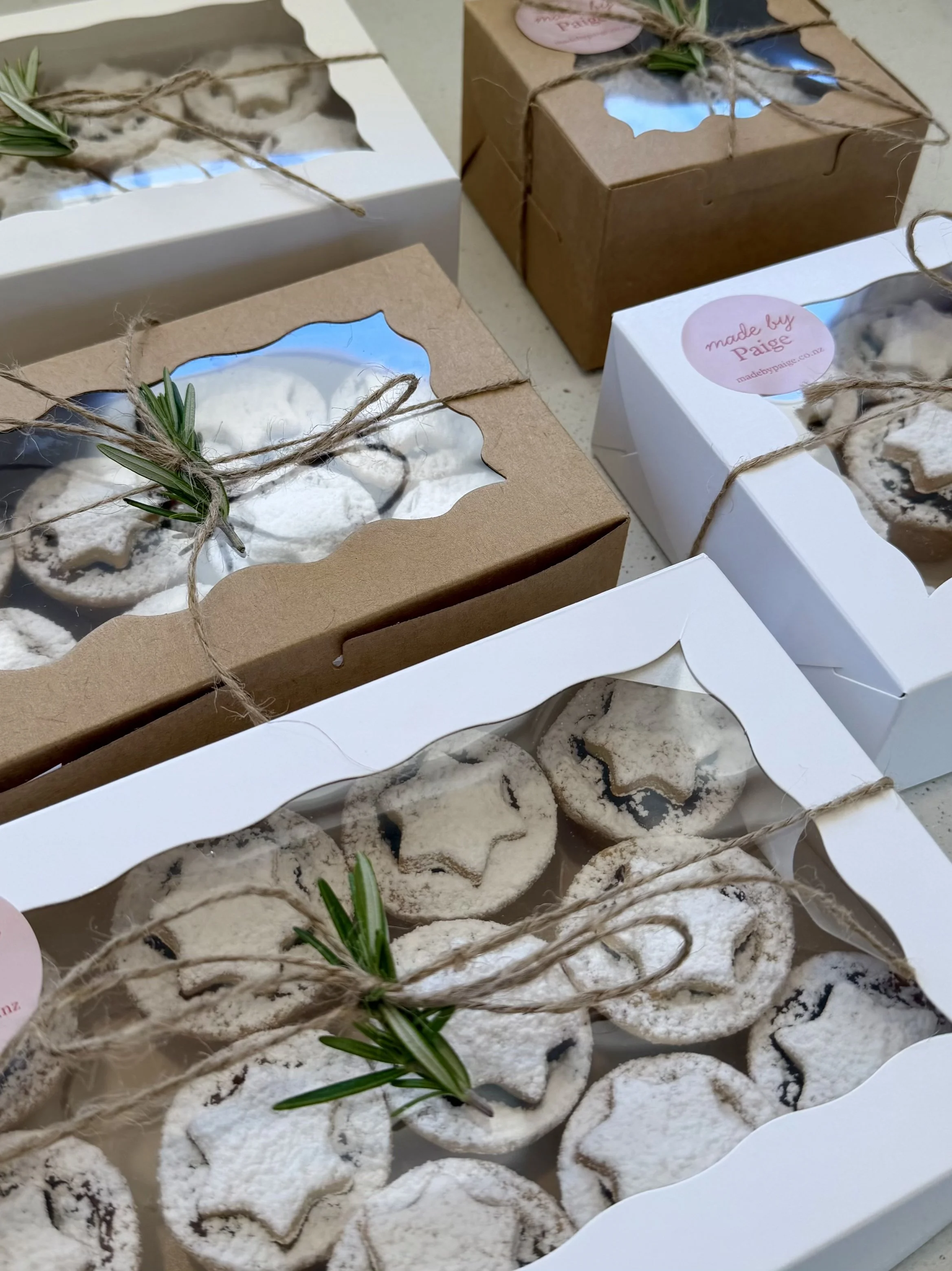 Christmas fruit mince pies