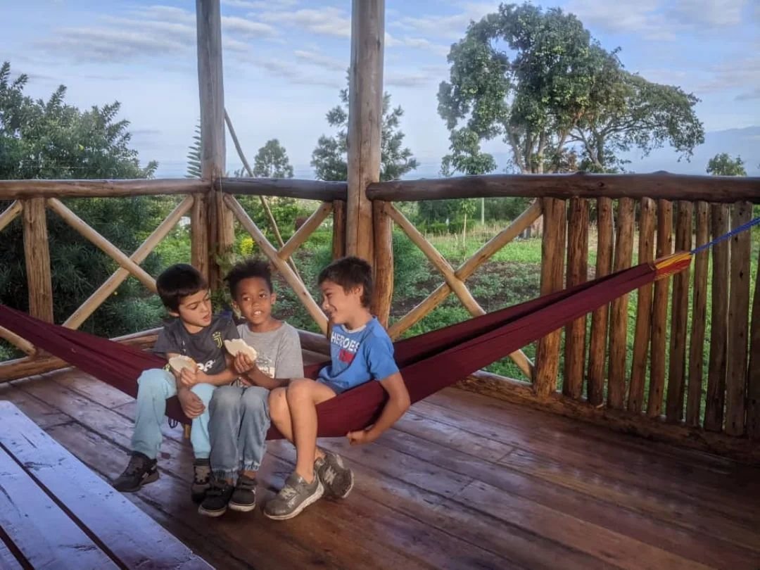 &quot;Unforgettable moments at Queen Elizabeth Gorge Cottages! 🌿 These three had the best time sharing laughs, snacks, and hammock vibes while soaking in the beauty of nature. 🌄 #QueenElizabethCottages #PureJoy #NatureGetaway&quot;

#adventure #lod