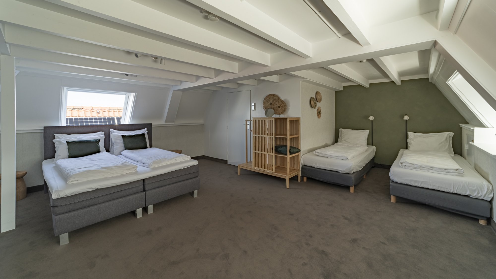 Beach hotel-camperduin-family-apartment-bedroom2-w3.jpg