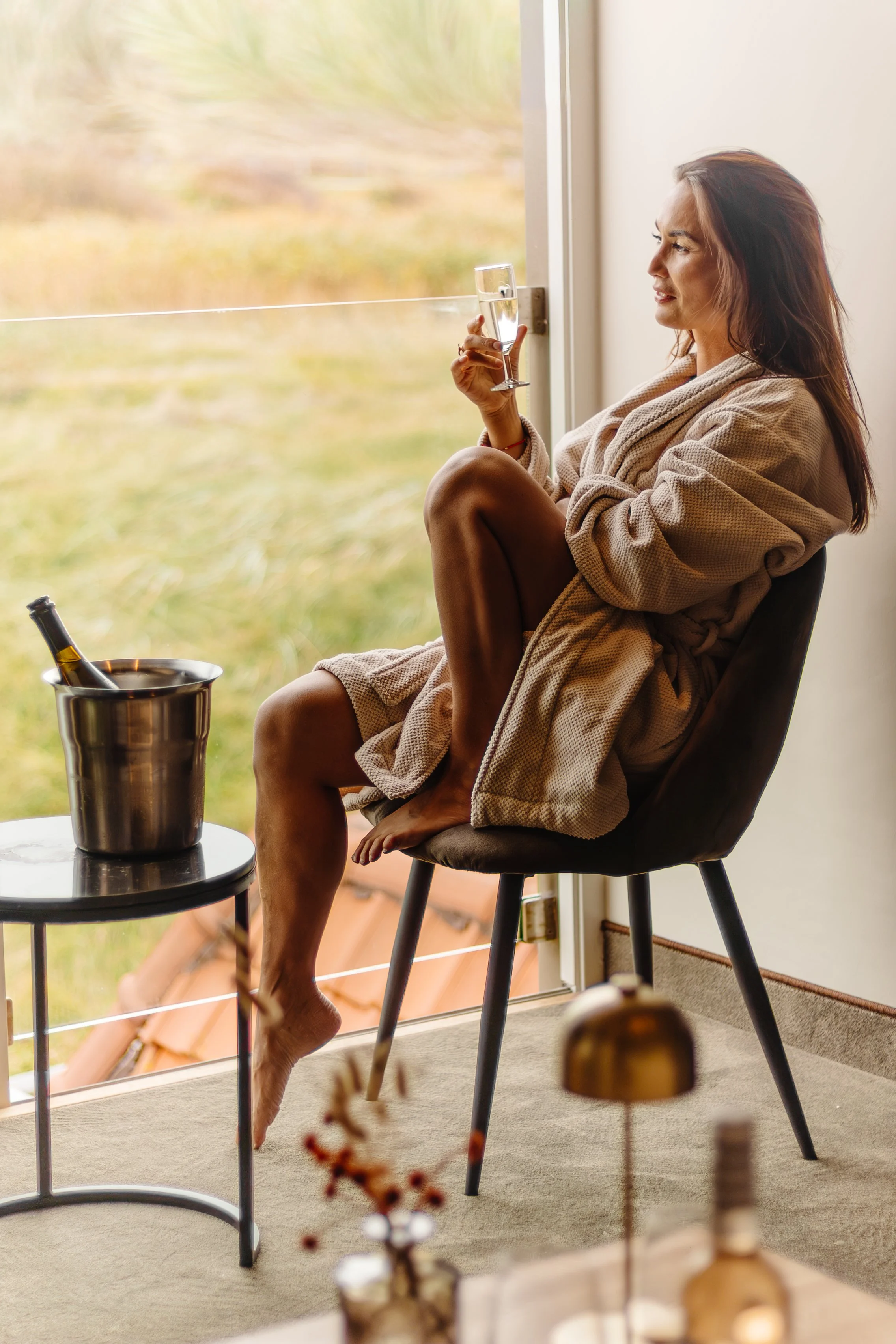 beach-hotel-two-person-prosecco-dune-view.jpg