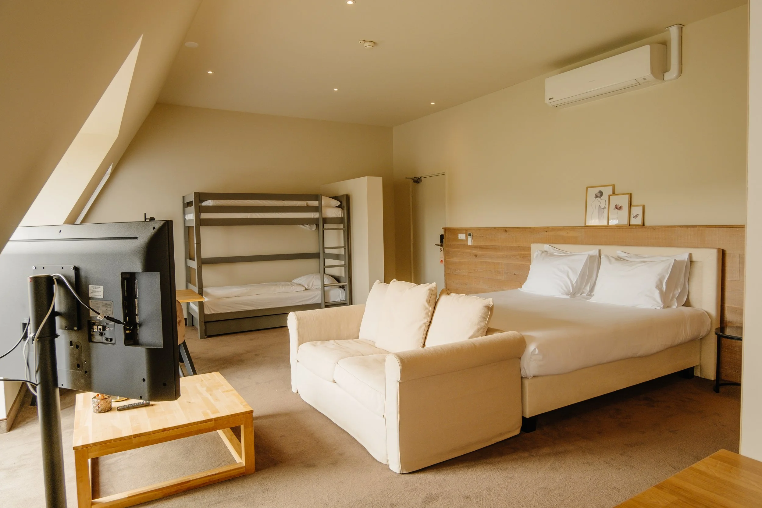 beach-hotel-family-studio-dune-view-living-room-3.jpg
