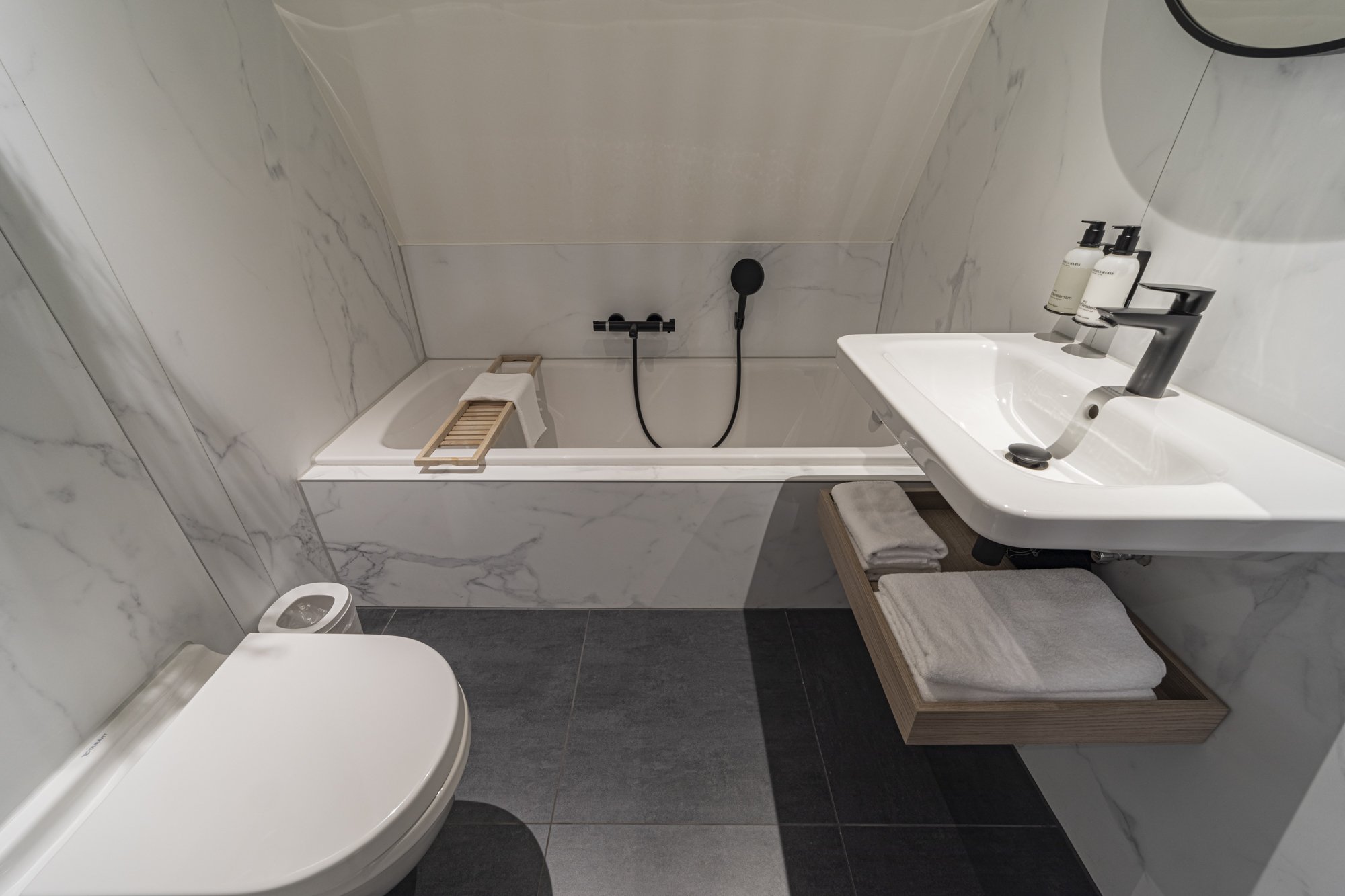 Poldersuite-salle de bain-bain2.jpg