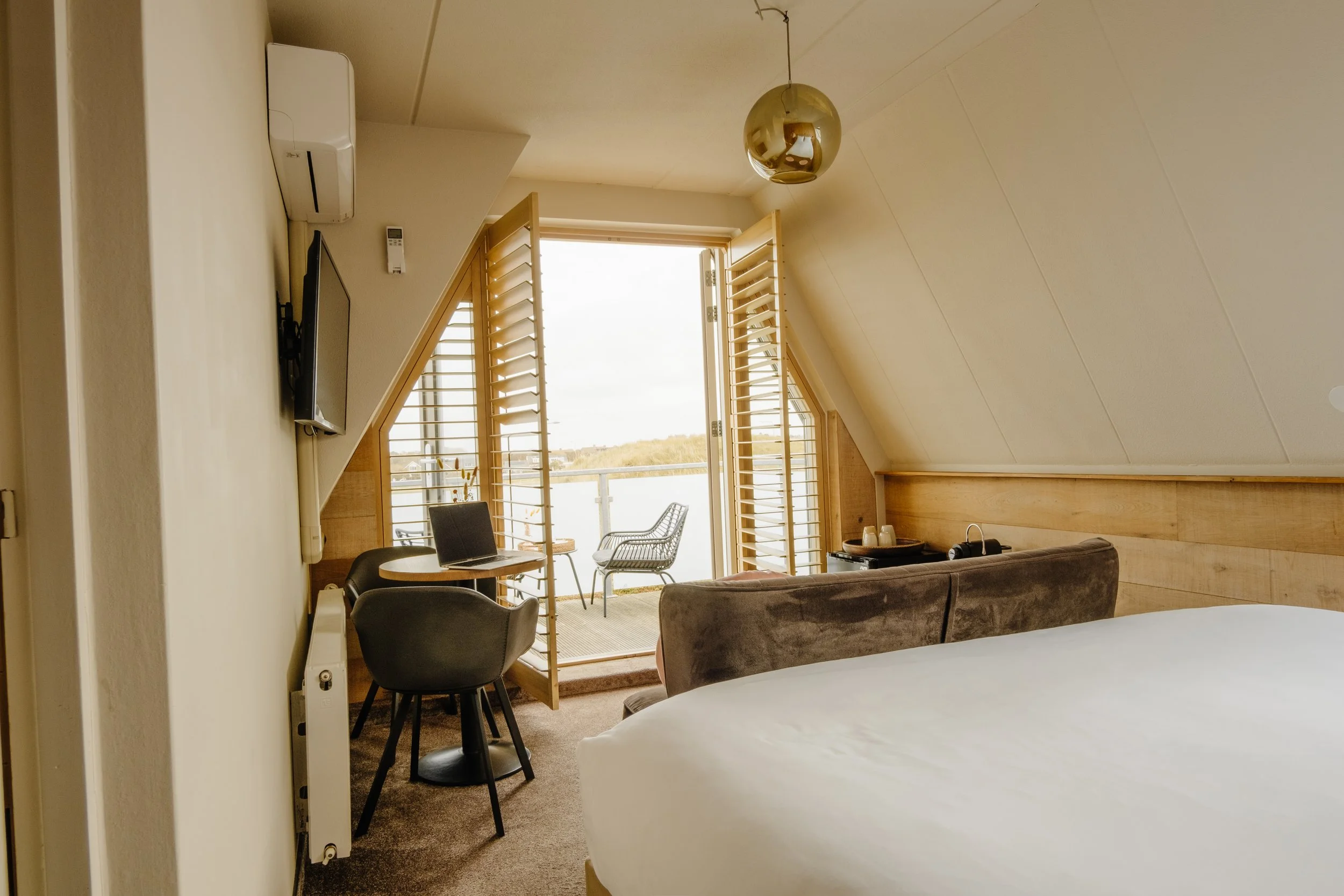 strand-hotel-zwei-personen-extra-dünen-blick-balkon.jpg