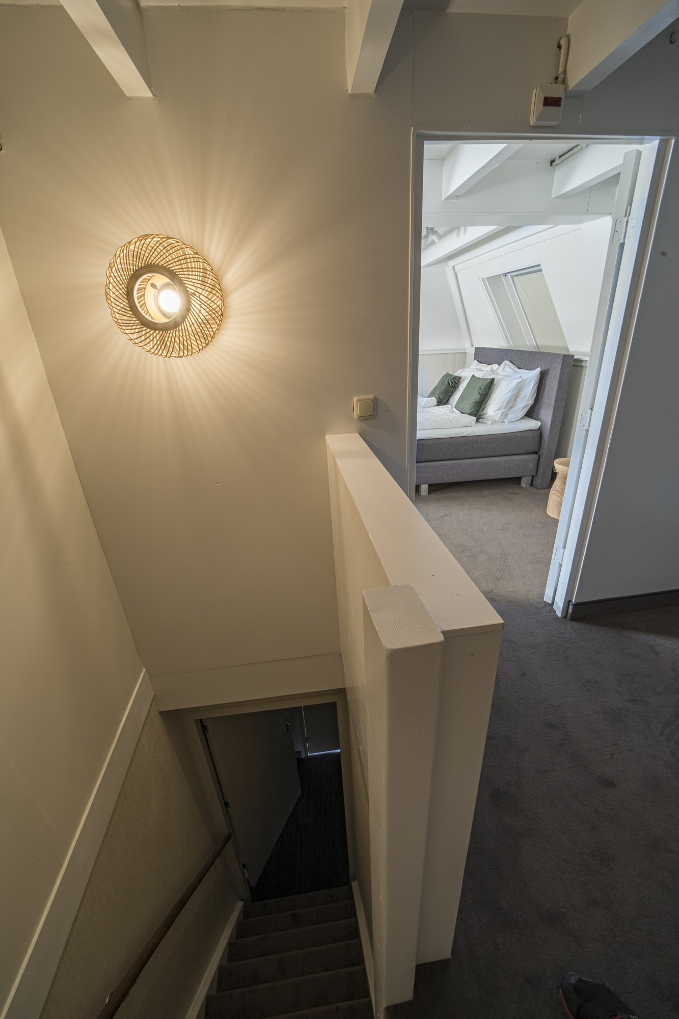 Strandhotel-camperduin-appartement-familial-escalier-w2.jpg