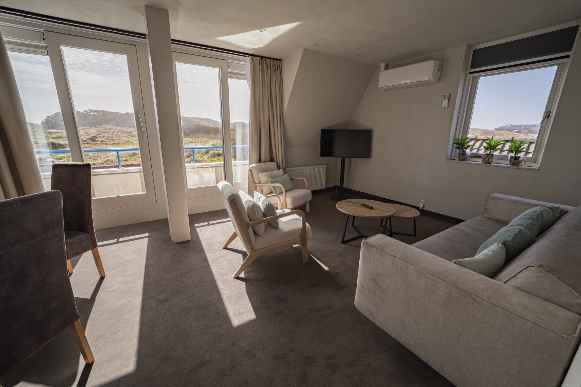 Plage hôtel-camperduin-famille-appartement-salon-dune-vue-f.jpg