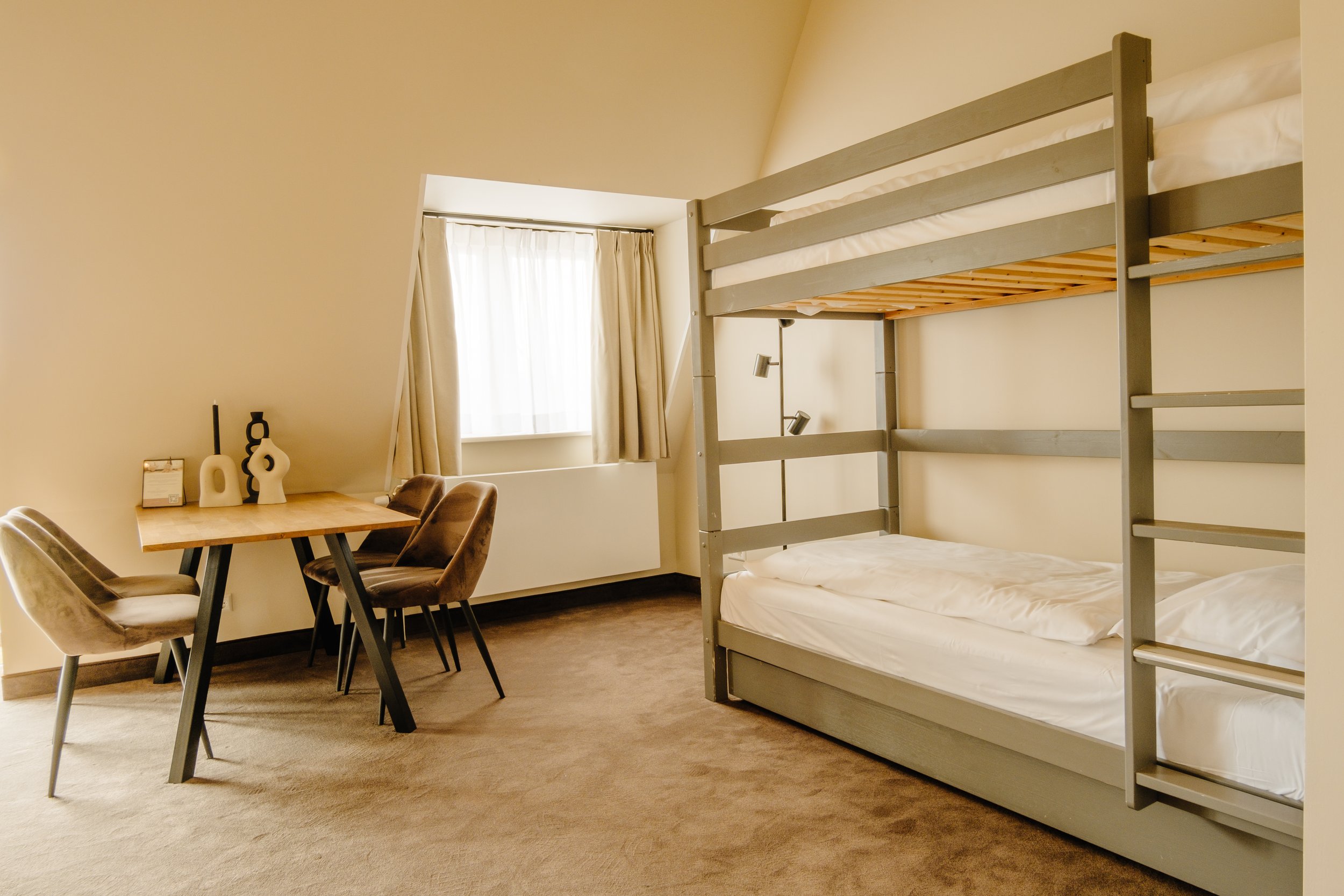 beach-hotel-family-studio-dune-view-bunk-bed.jpg
