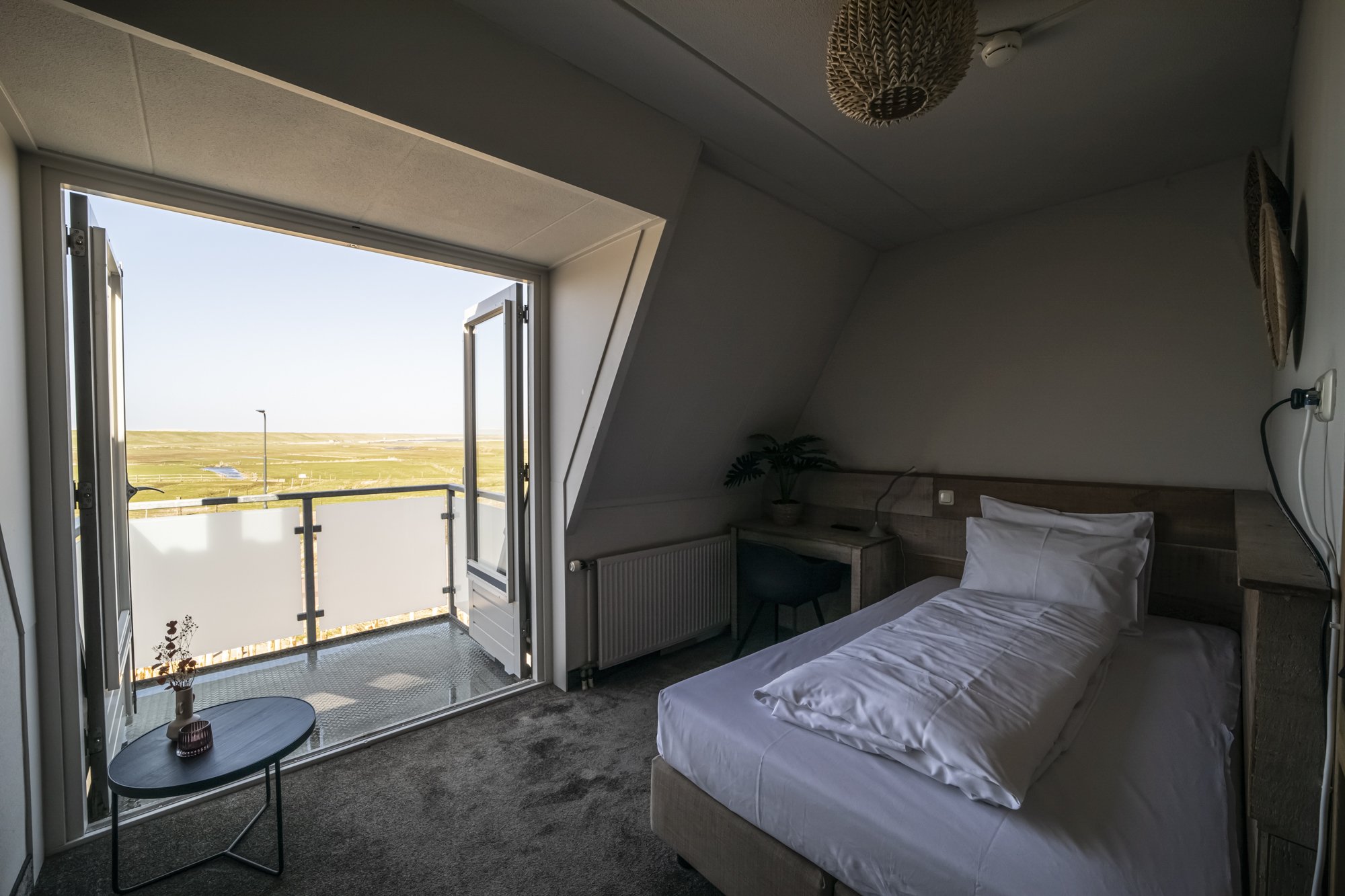 Strandhotel-Camperduin-eenpersoons-polder-uitzicht-w.jpg