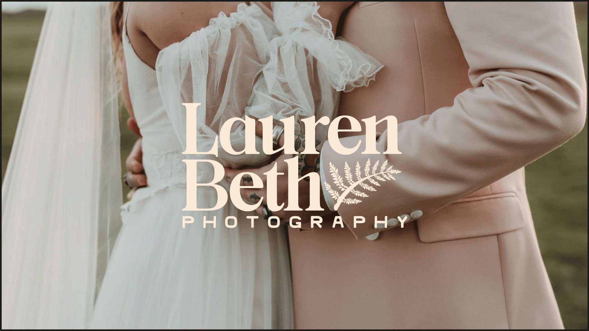 03-lauren-beth-photography-intimate-wedding-brand-design.jpg