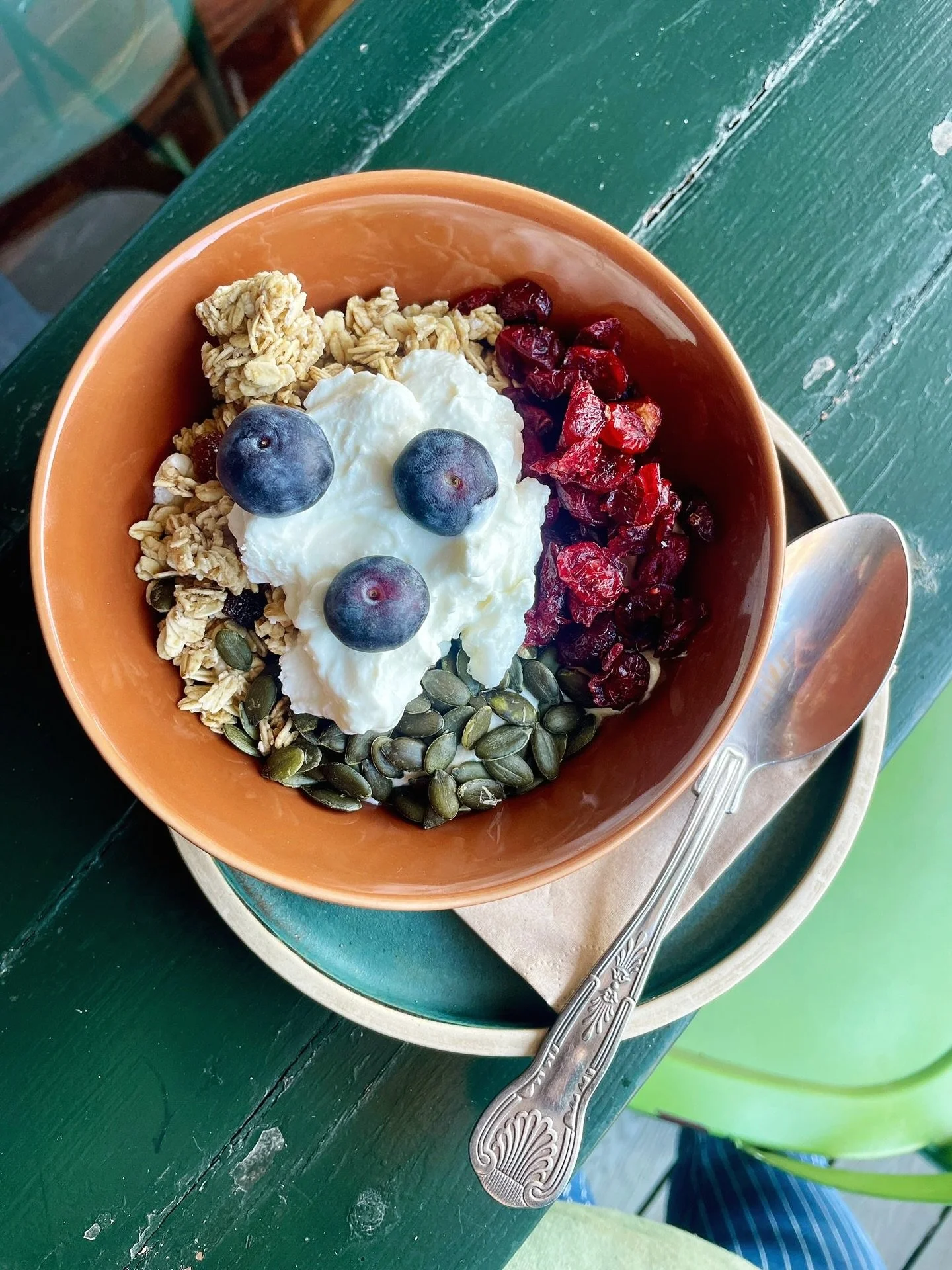 ⭐️ NEW ⭐️

Perfect for starting the day, or as a healthy snack to keep you going, our new Power Bowl is packed full of goodness - Greek yoghurt topped with energy-boosting granola and vitamin and antioxidant-rich dried cranberries, pumpkin seeds, and