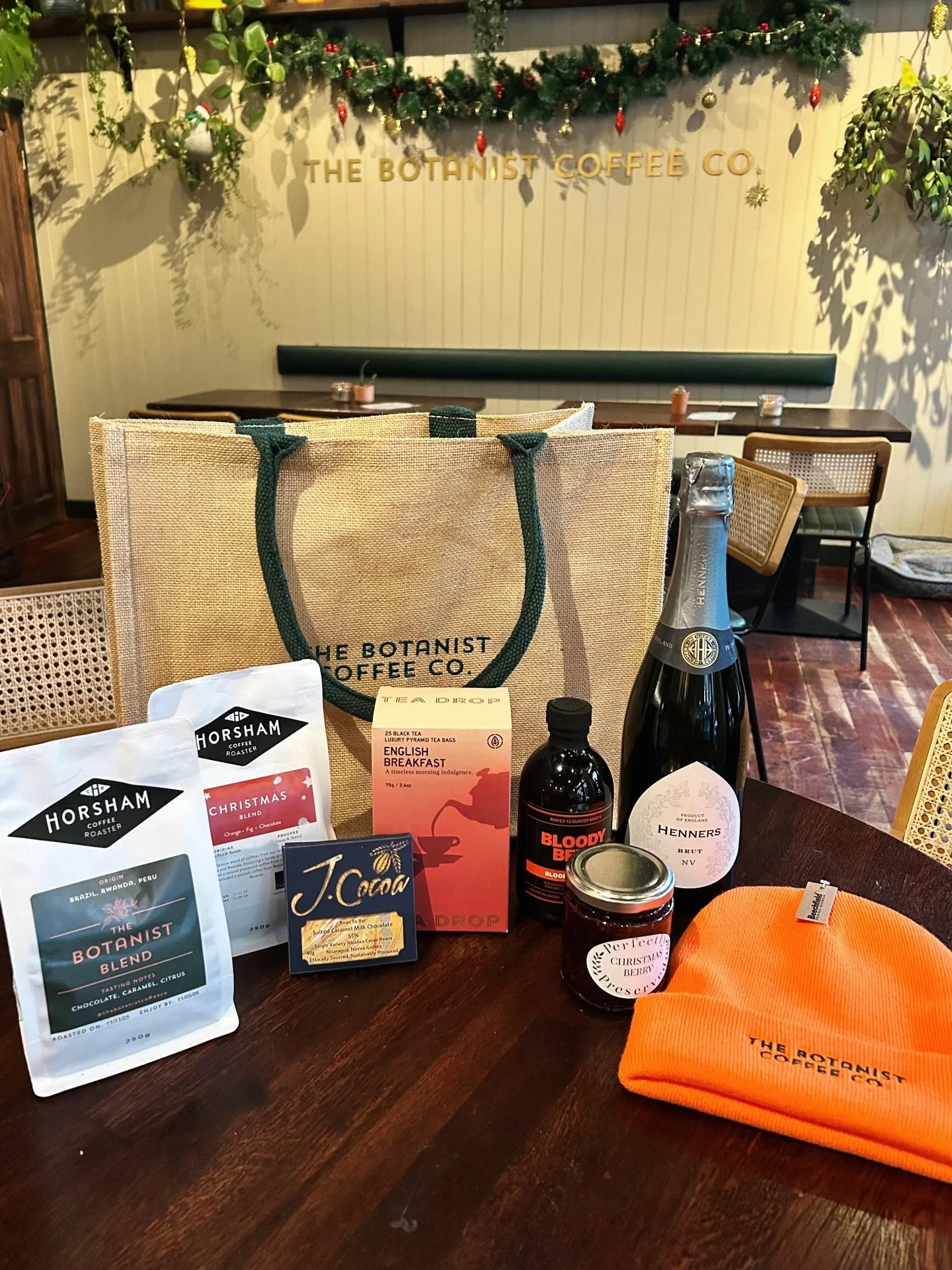 Not long left to enter our Christmas Hamper Giveaway! Head to the original grid post for how to win all these amazing local bits 🙌

Ends 23:59 this Tuesday, 9th December.