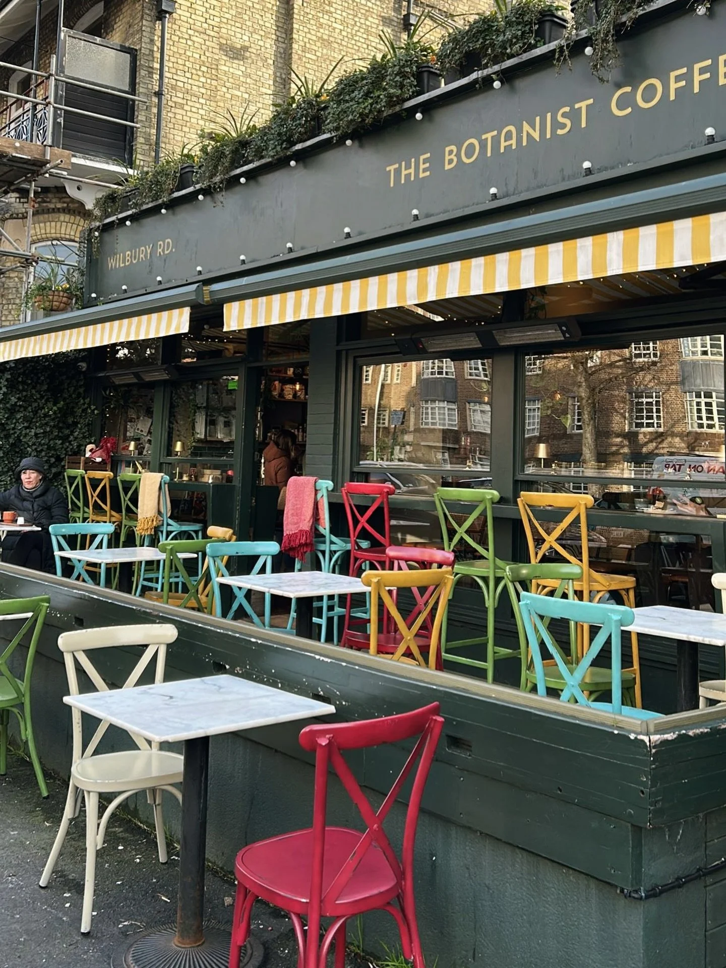 **Wilbury Road will be closing early today for filming** 👀

Our Wilbury Road cafe will be closing early at 11:15am today (Tuesday 10th March) for something exciting! 

Apologies for any inconvenience and thank you for understanding - back to usual h