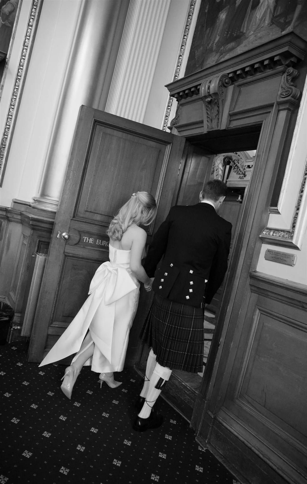 Edinburgh, Scotland Wedding Photographer photographing Edinburgh City Chambers Wedding Photography.