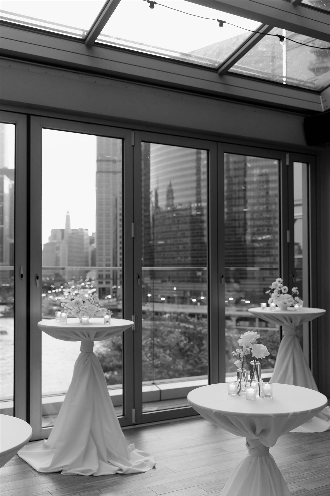 A wedding day at Gibson's Italia on the Chicago River in Downtown Chicago.