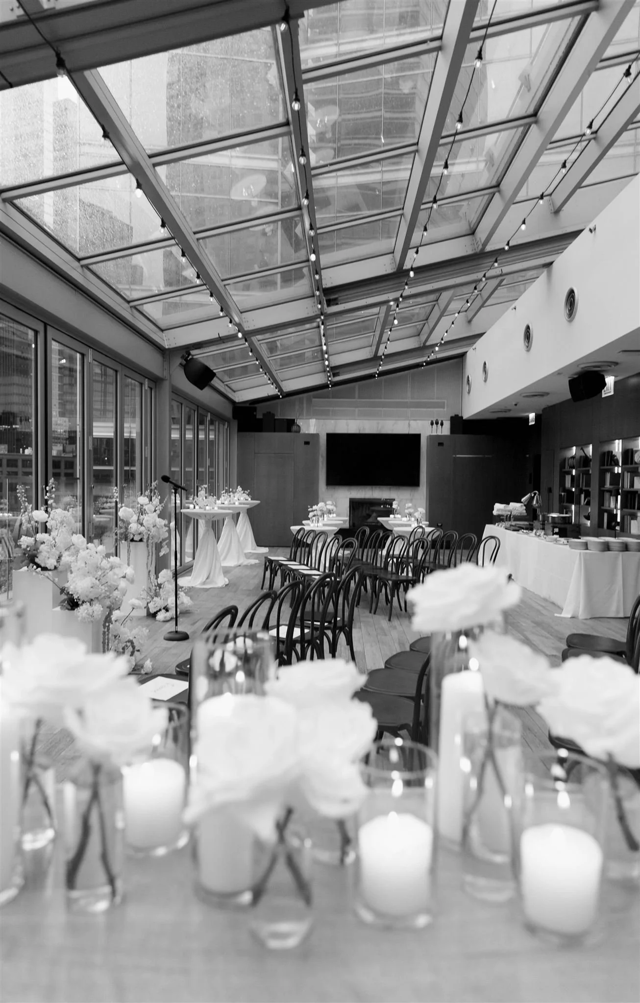 A wedding ceremony at Gibson's Italia on the Chicago River in Downtown Chicago.