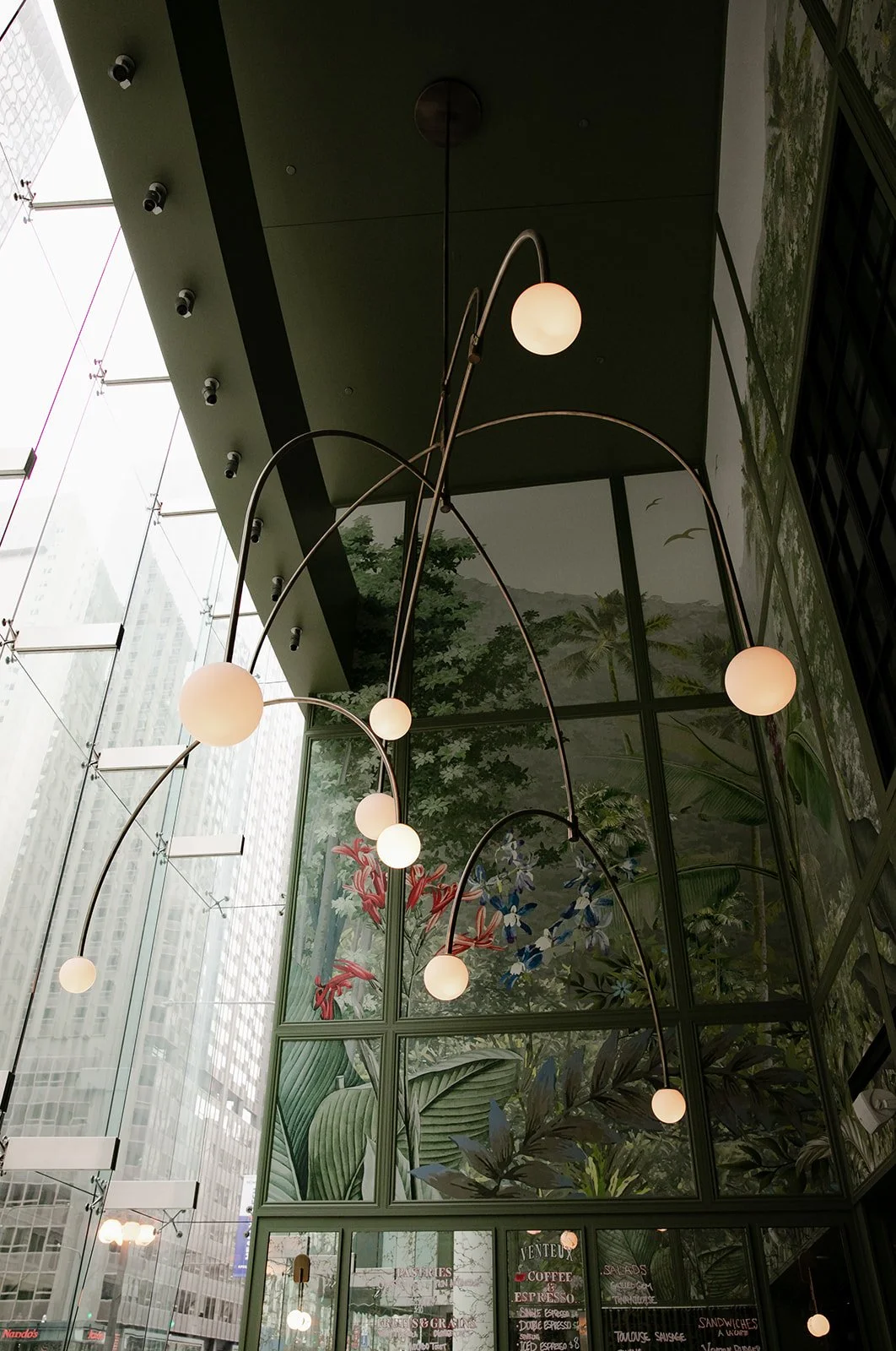 A wedding day at Venteux Chicago inside the Pendry Hotel.