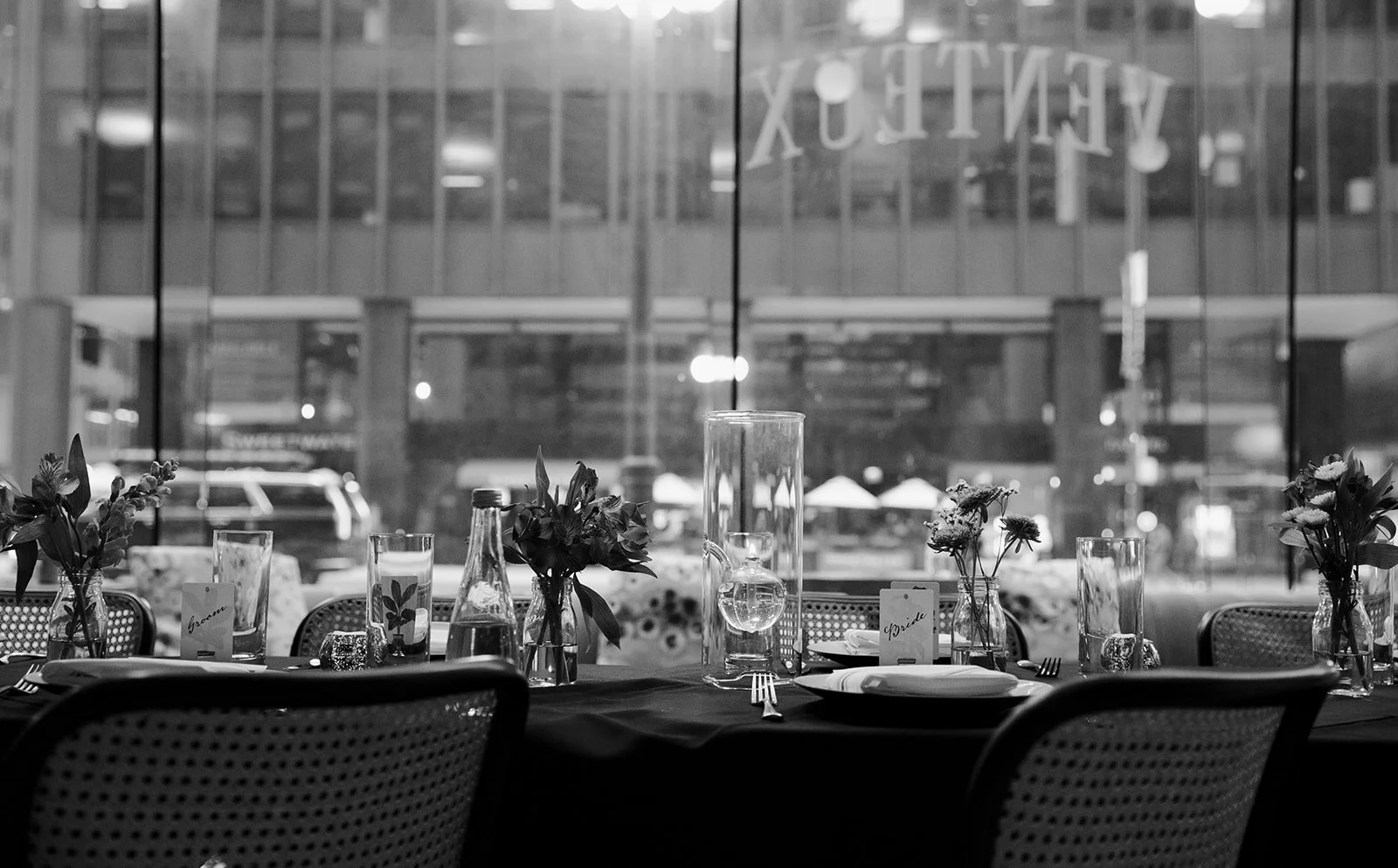 A wedding day at Venteux Chicago inside the Pendry Hotel.