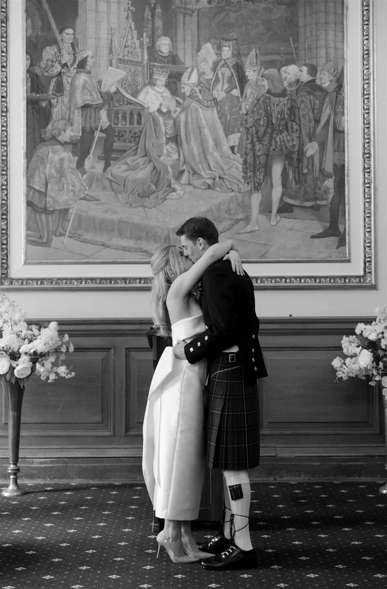 Edinburgh, Scotland Wedding Photographer photographing Edinburgh City Chambers Wedding Photography.