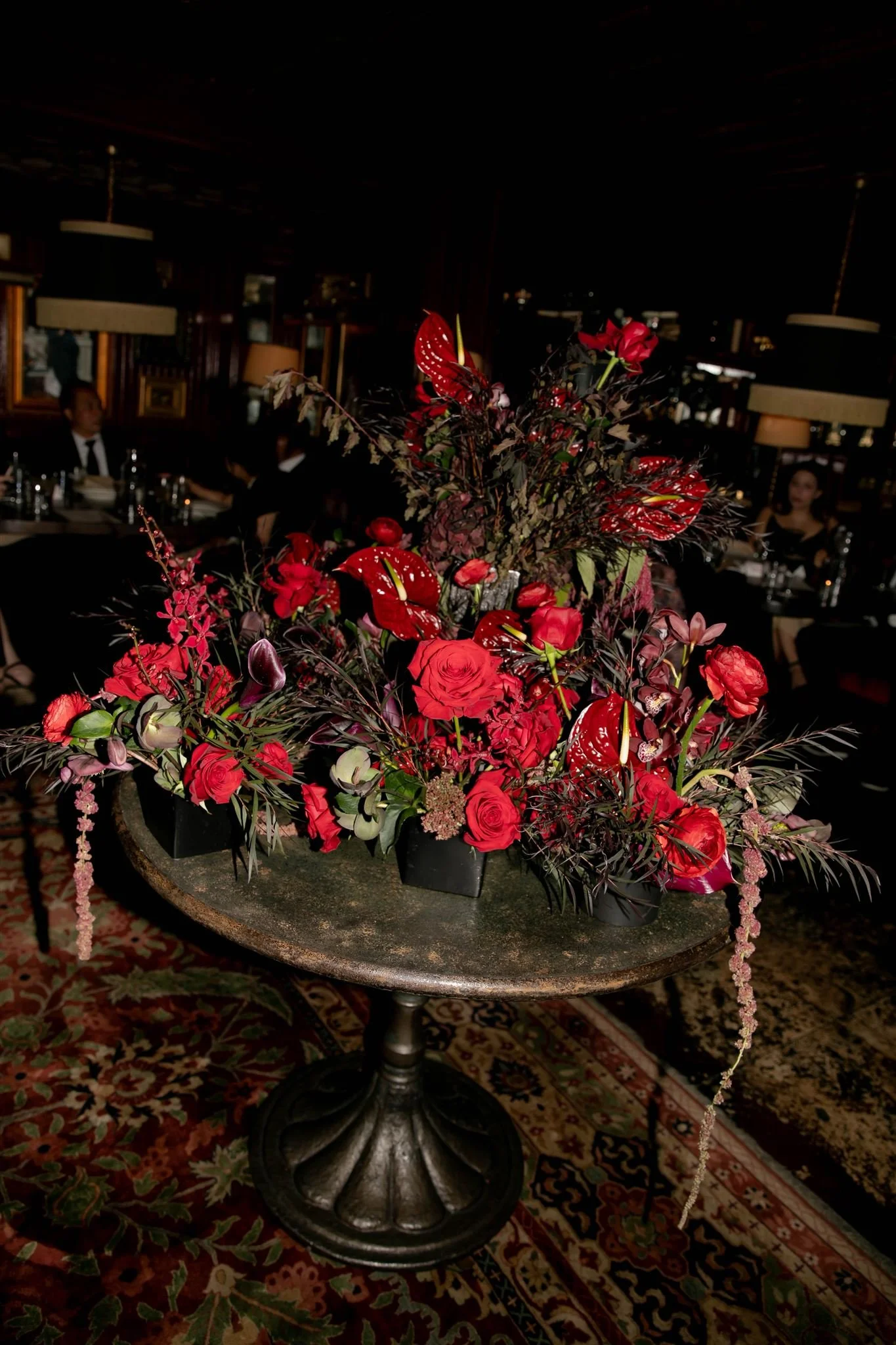 Gilt Bar Wedding florals by Dusk Lily Floral in Chicago.