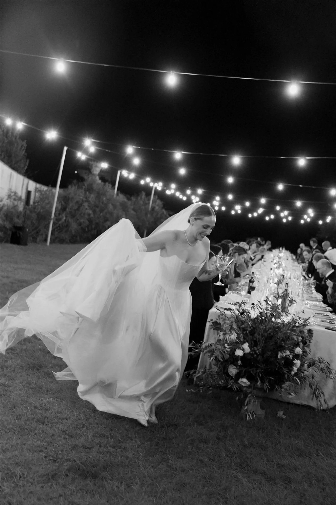 Garden wedding reception on a wedding day at Villa Medicea Di Lilliano in Tuscany, Italy.