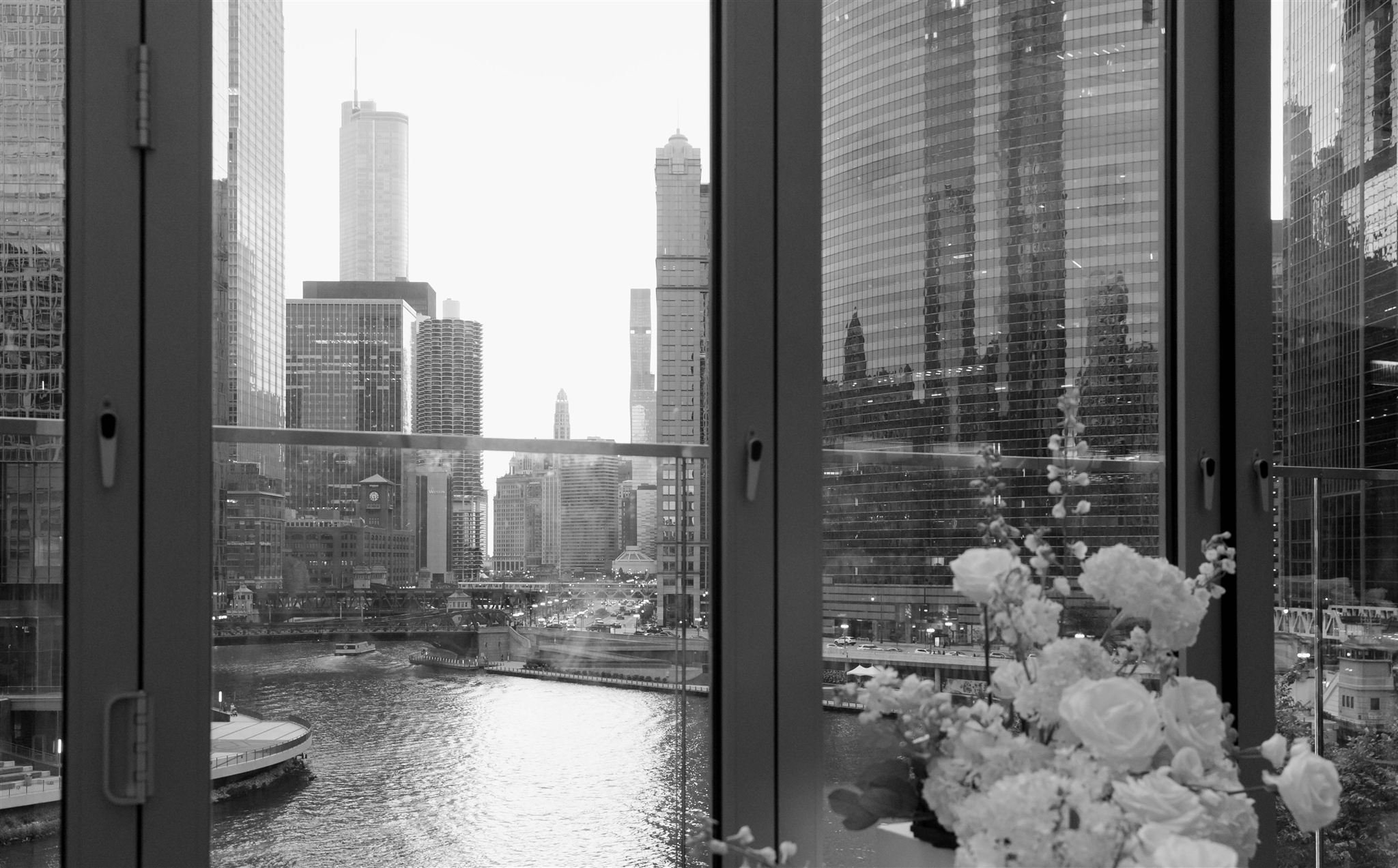A wedding day at Gibson's Italia on the Chicago River in Downtown Chicago.