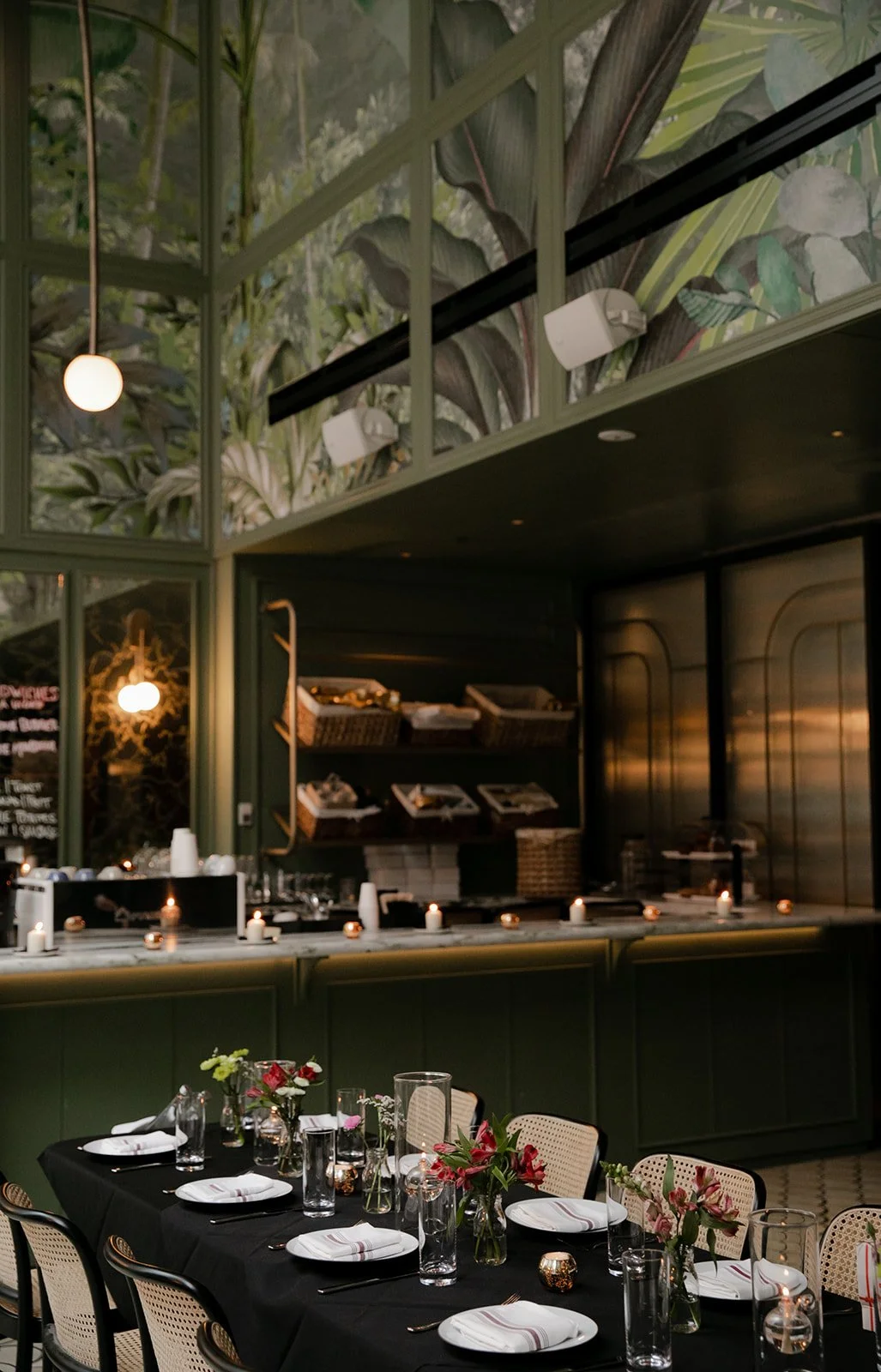 A wedding at Venteux Chicago inside the Pendry Hotel in Chicago, IL.