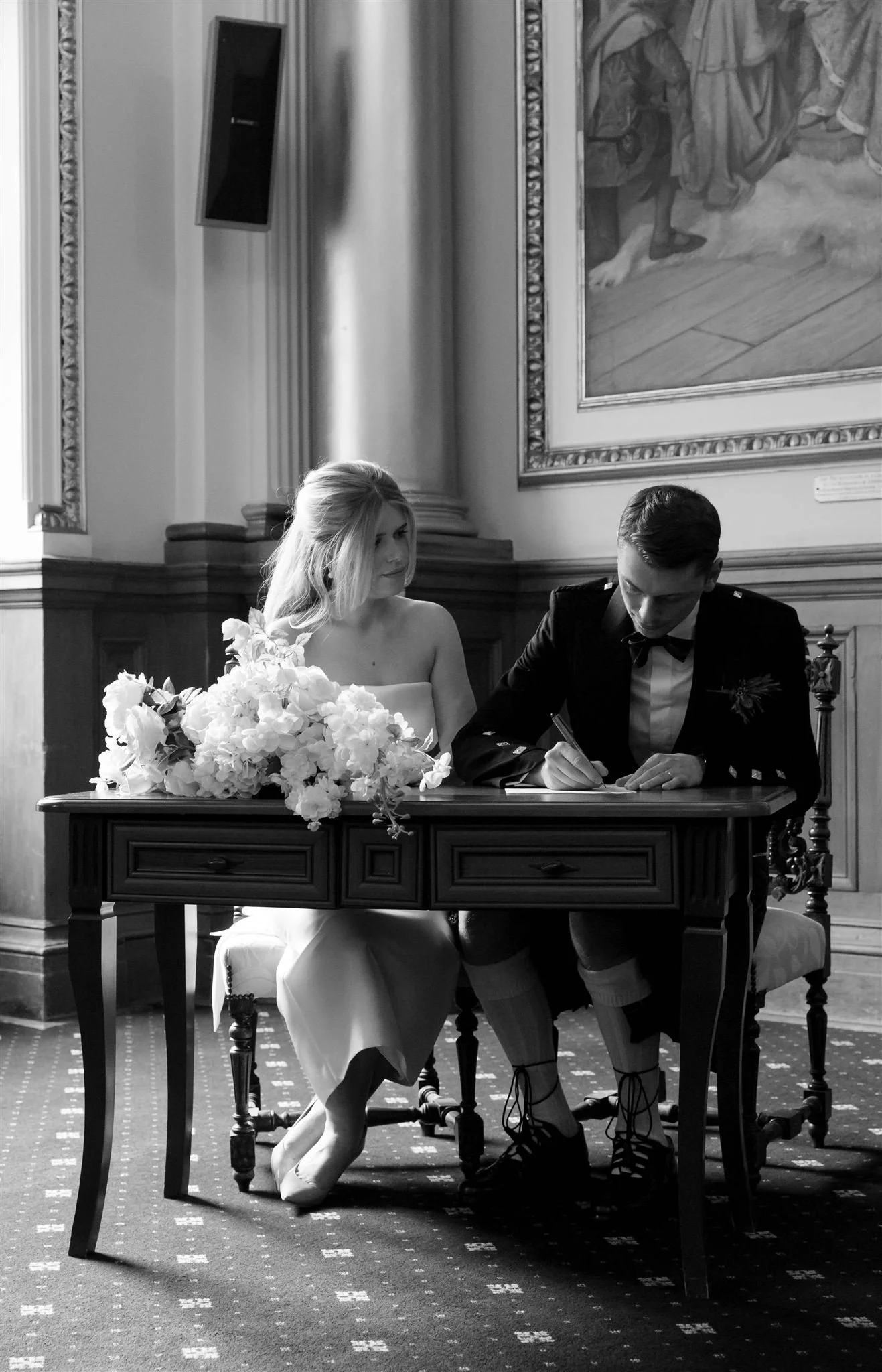 Edinburgh, Scotland Wedding Photographer photographing Edinburgh City Chambers Wedding Photography.