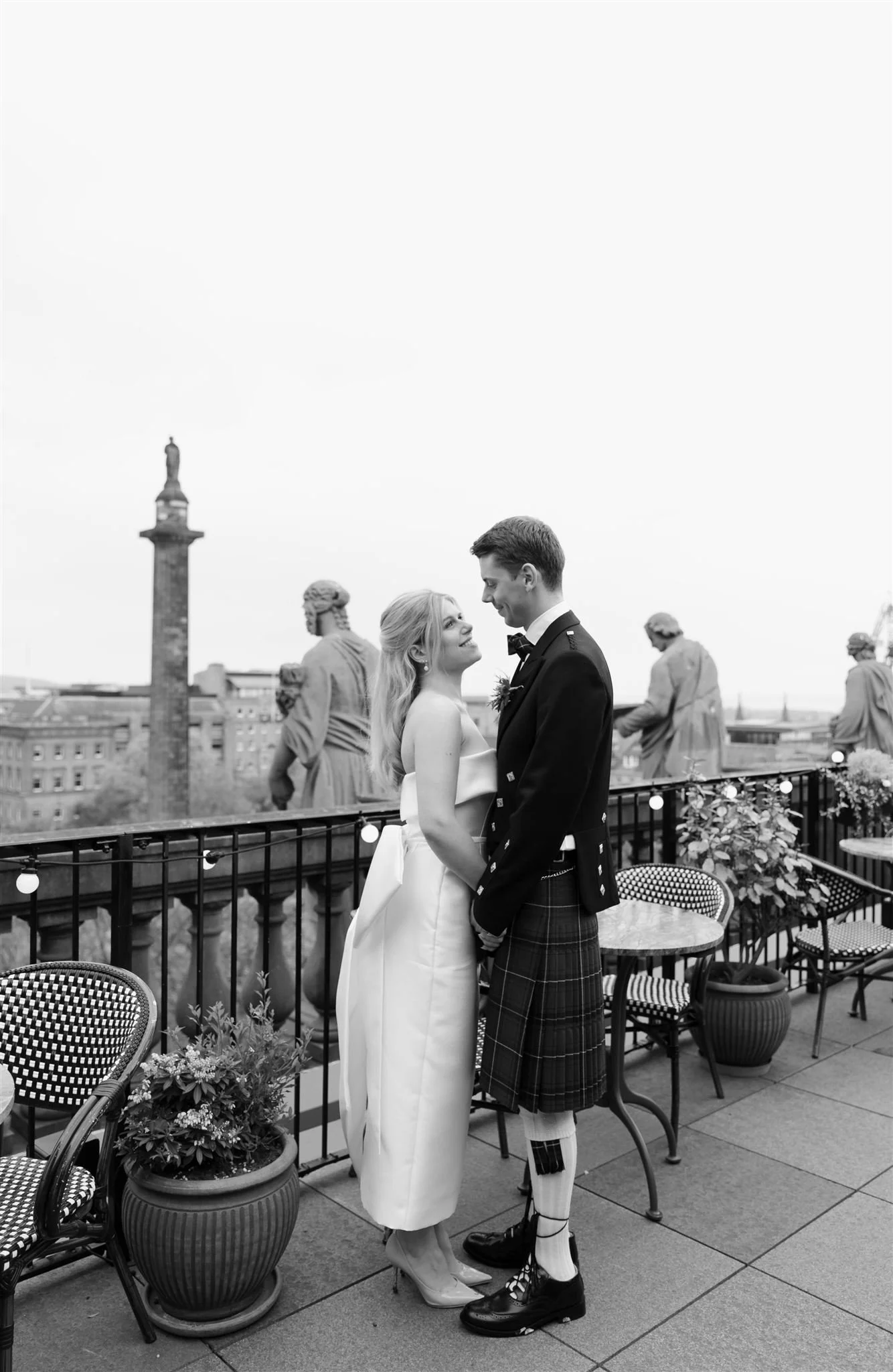 Edinburgh, Scotland Wedding Photographer photographing Edinburgh Wedding Photography at Gleneagles Townhouse Hotel.