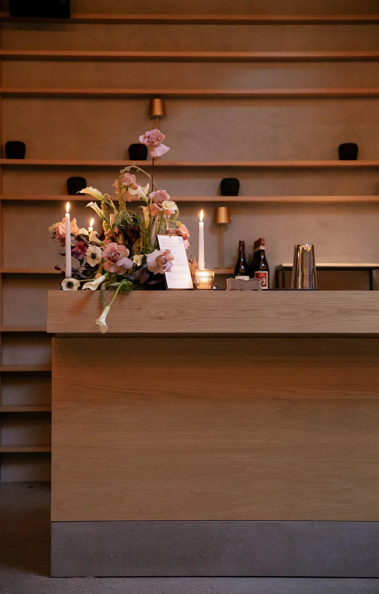 Intimate Maxwells Trading Chicago wedding venue with private cocktail bar.