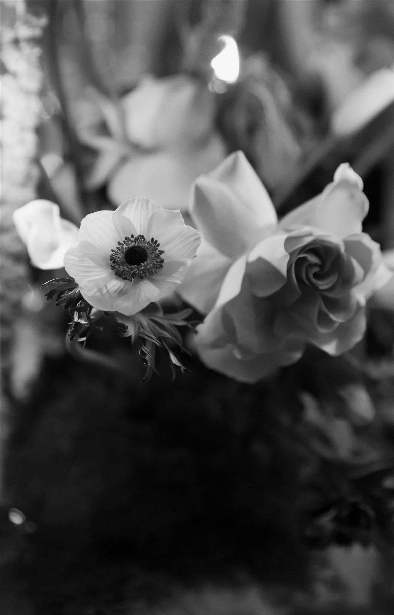 Intimate Maxwells Trading Chicago wedding venue with private rooftop terrace.