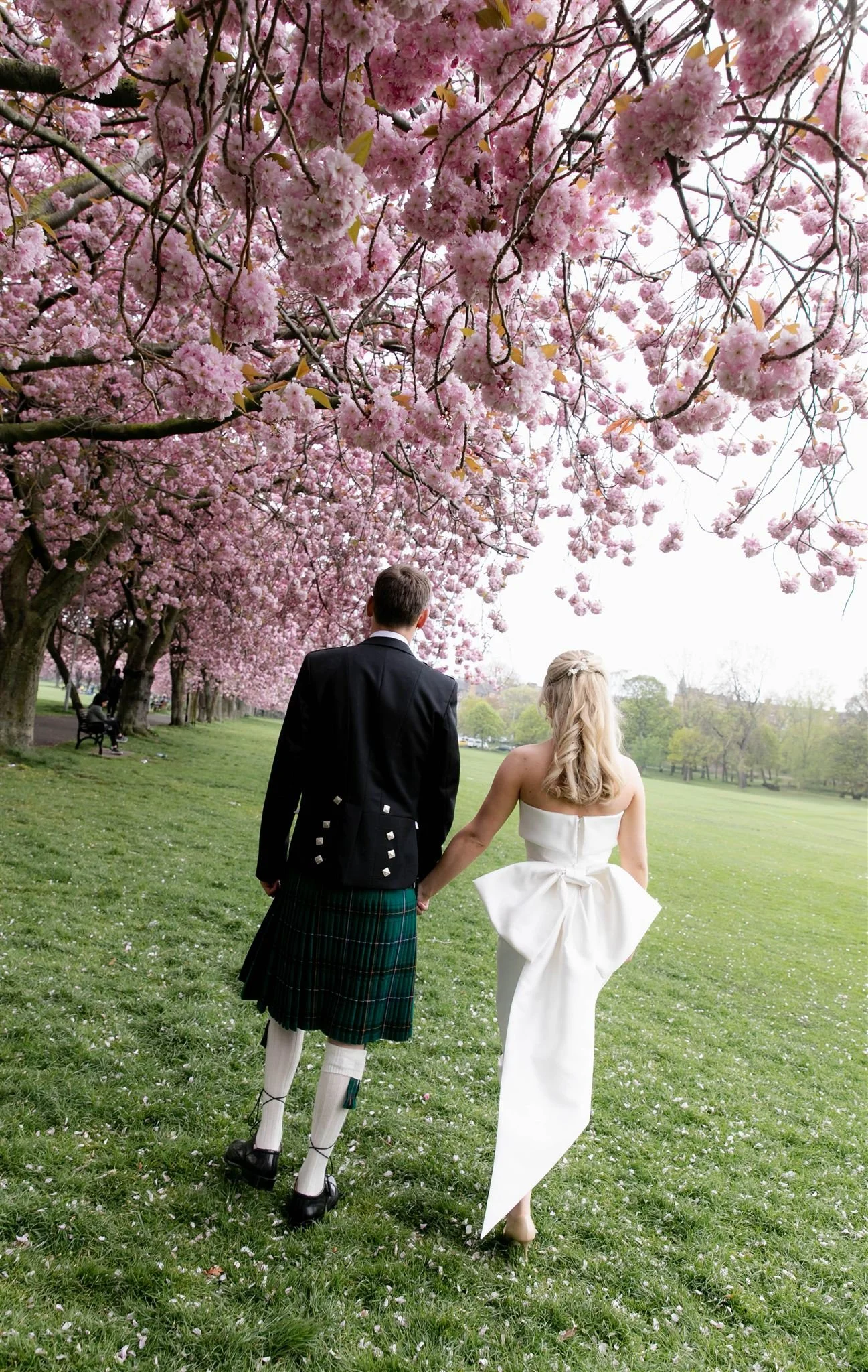 Edinburgh, Scotland Wedding Photographer photographing Edinburgh Cherryblossom Wedding Photography.