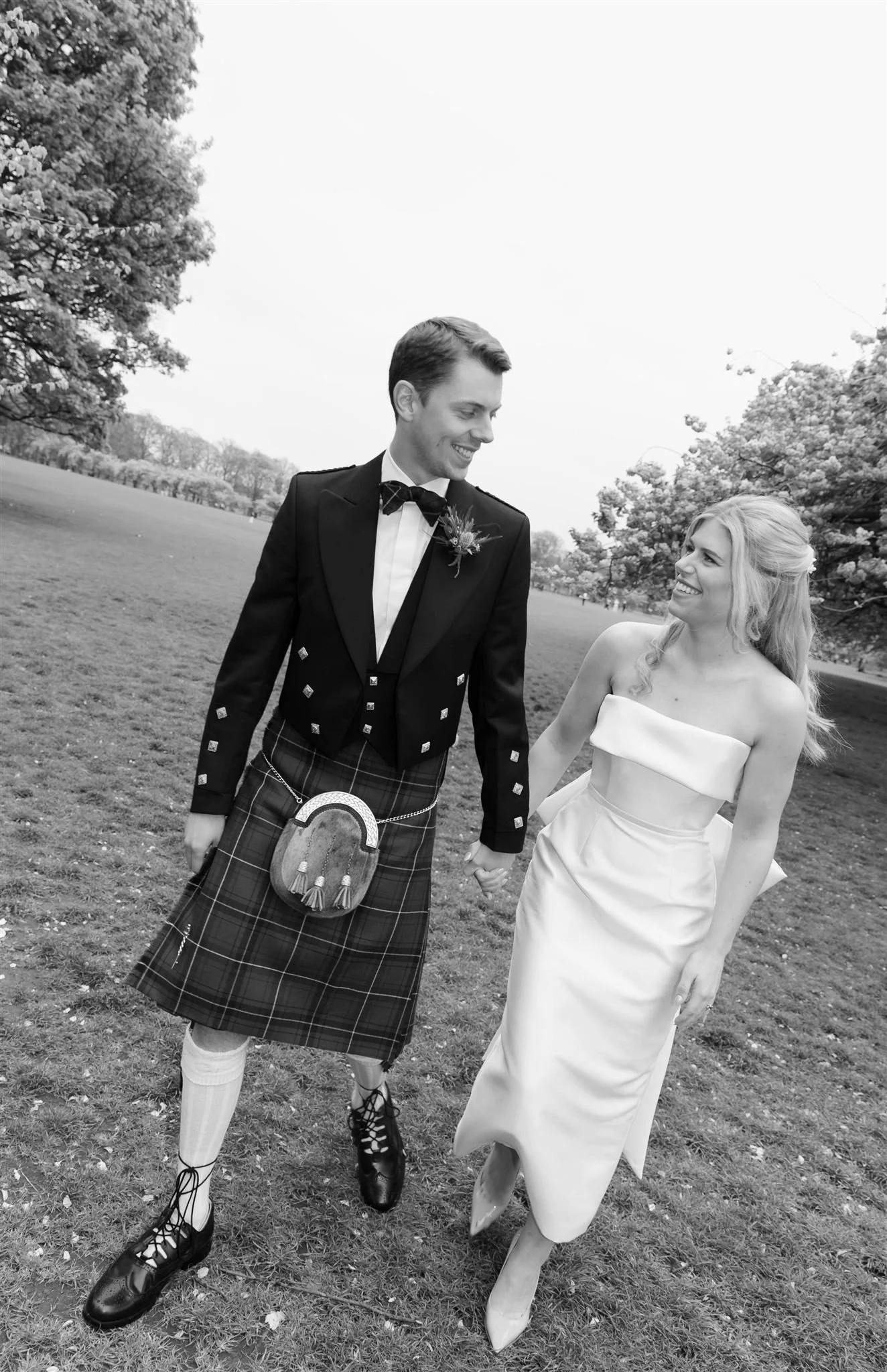 Edinburgh, Scotland Wedding Photographer photographing Edinburgh Cherryblossom Wedding Photography.