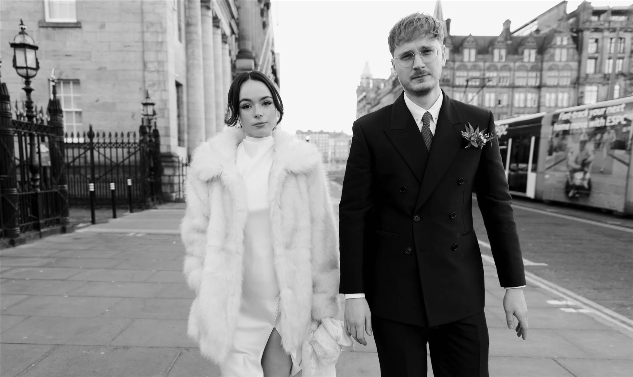 Edinburgh Wedding Photographer takes the best wedding photos in Scotland.