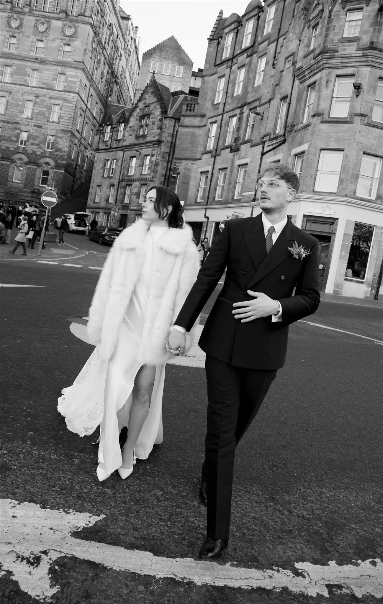 The best Edinburgh, Scotland wedding photography.