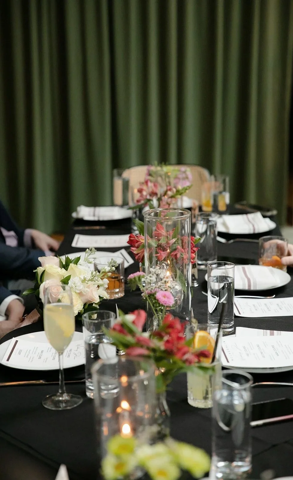 A wedding reception at Venteux Chicago inside the Pendry Hotel.