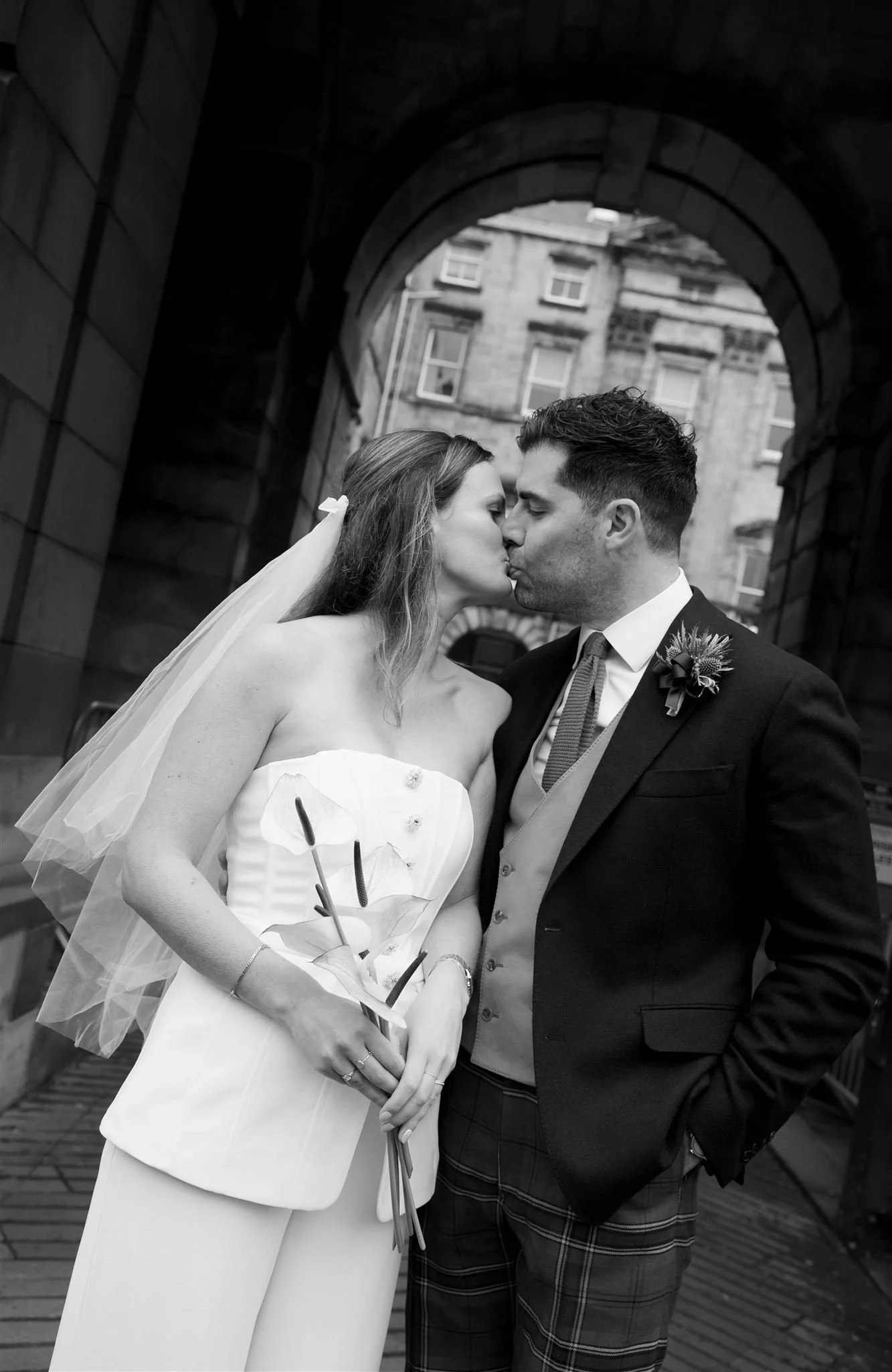 An Edinburgh elopement wedding day in Edinburgh, Scotland.
