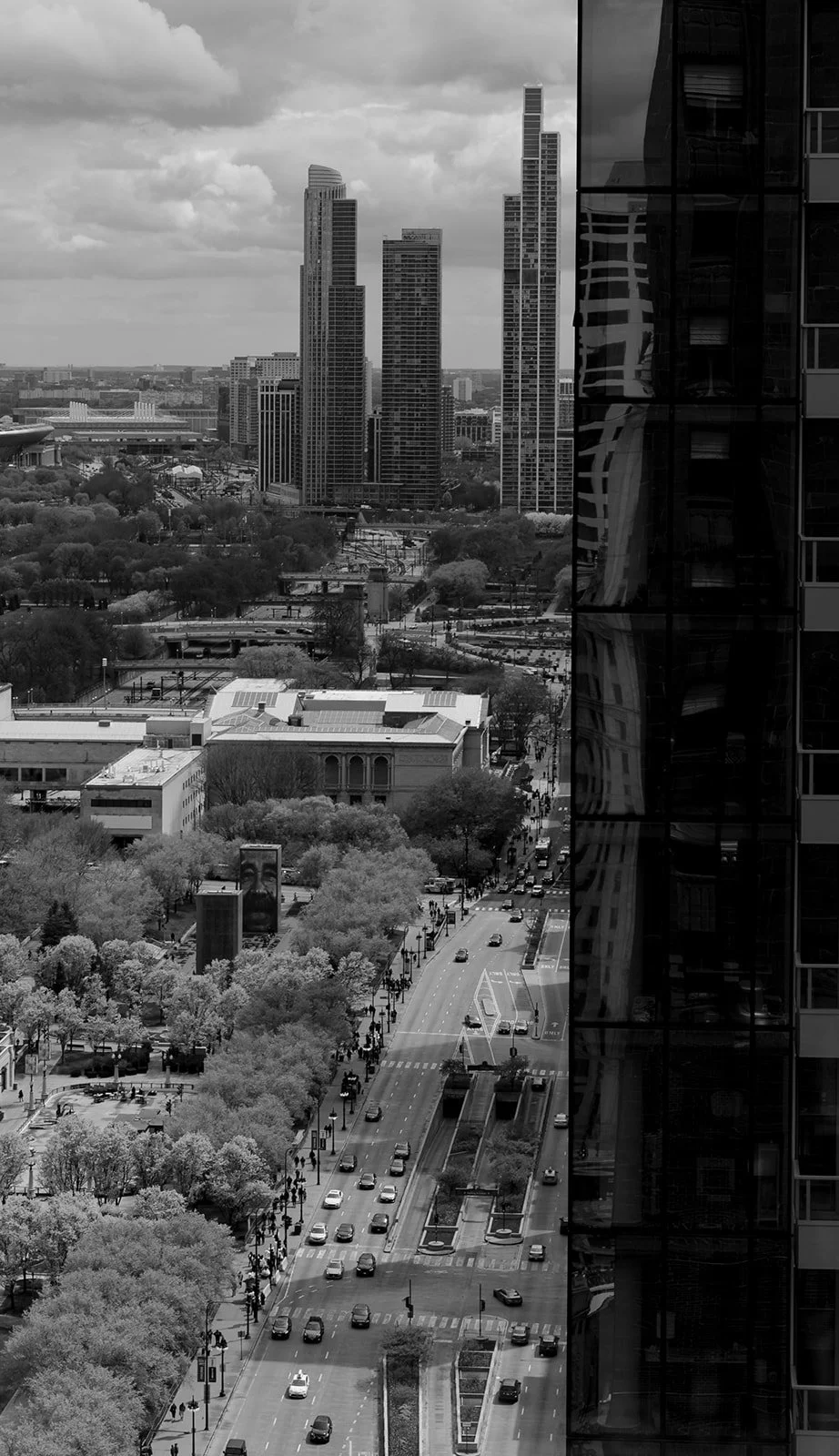 A wedding bridal suite view of downtown Chicago on a wedding day at The Pendry Hotel.