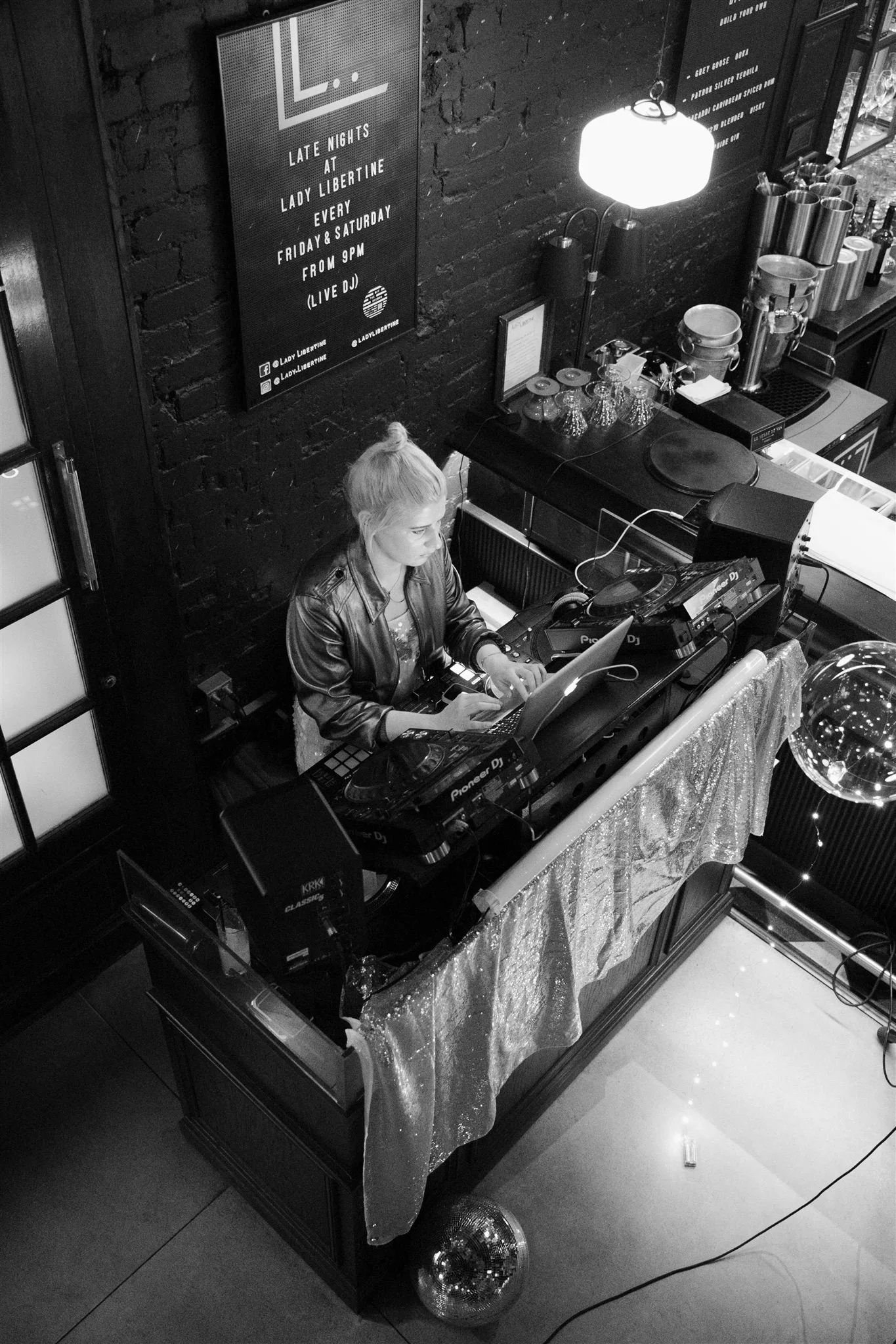 Edinburgh, Scotland Wedding Photographer photographing Edinburgh Wedding Photography at Lady Libertine.