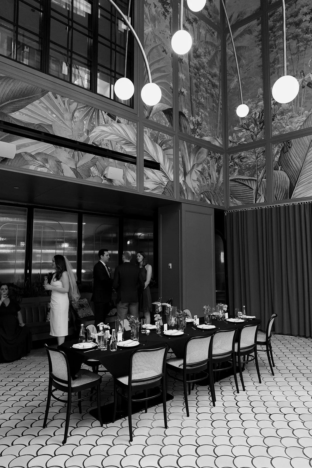 A wedding day at Venteux Chicago inside the Pendry Hotel.