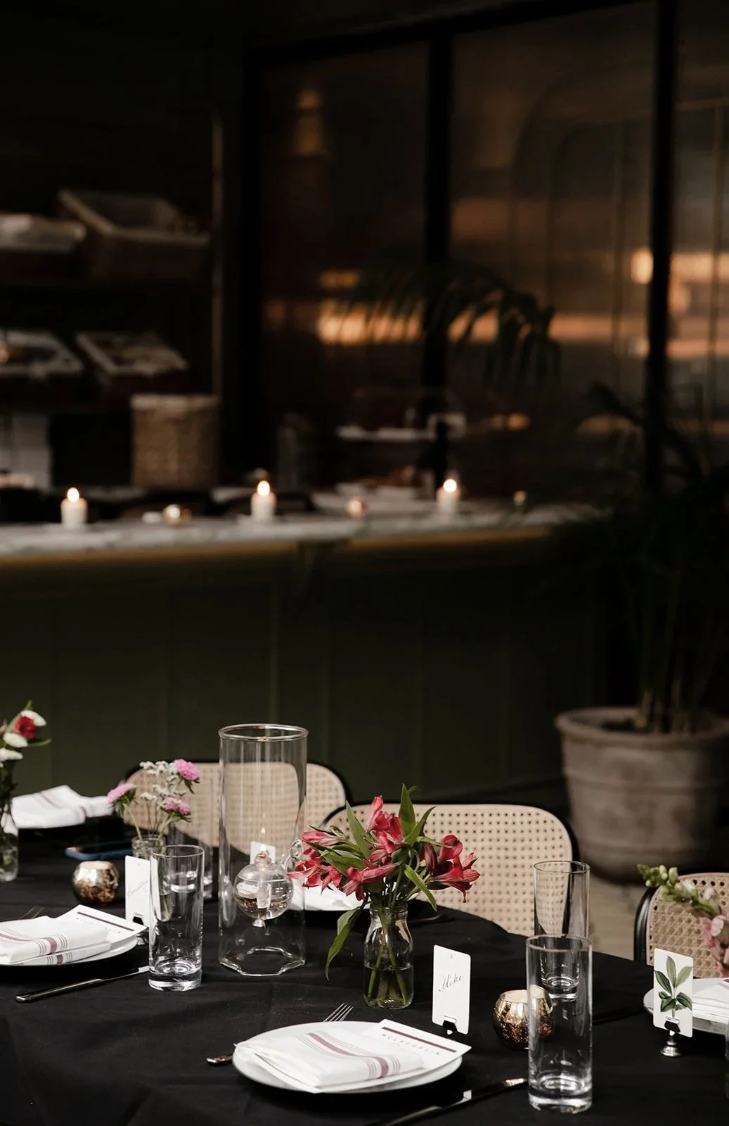 A wedding day at Venteux Chicago inside the Pendry Hotel.