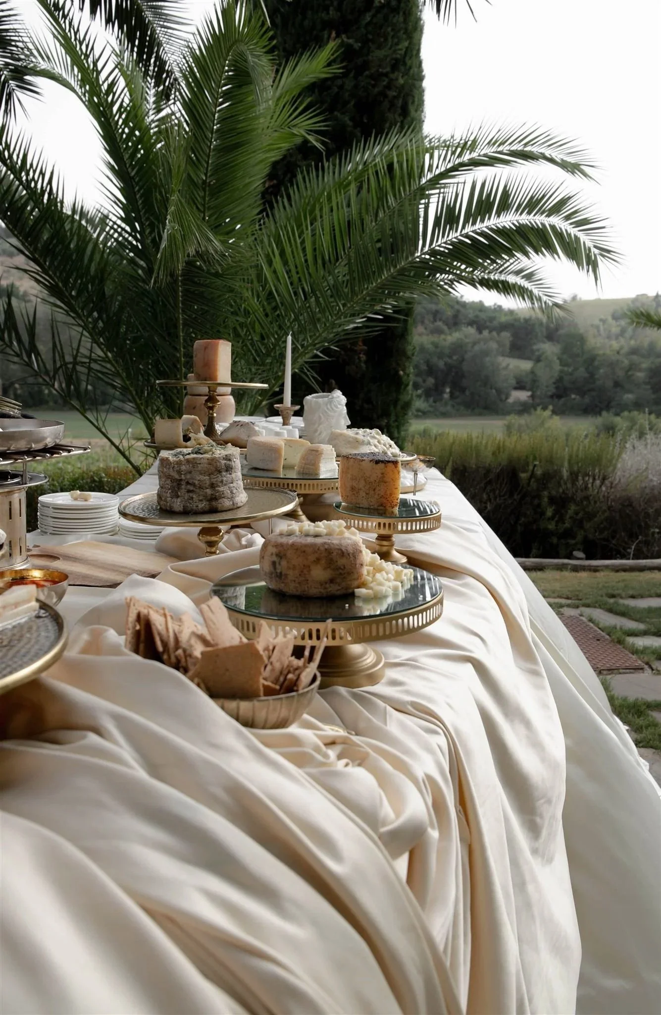 A poolside cocktail hour on a wedding day at Tenuta Corbinaia Villa in Tuscany, Italy.
