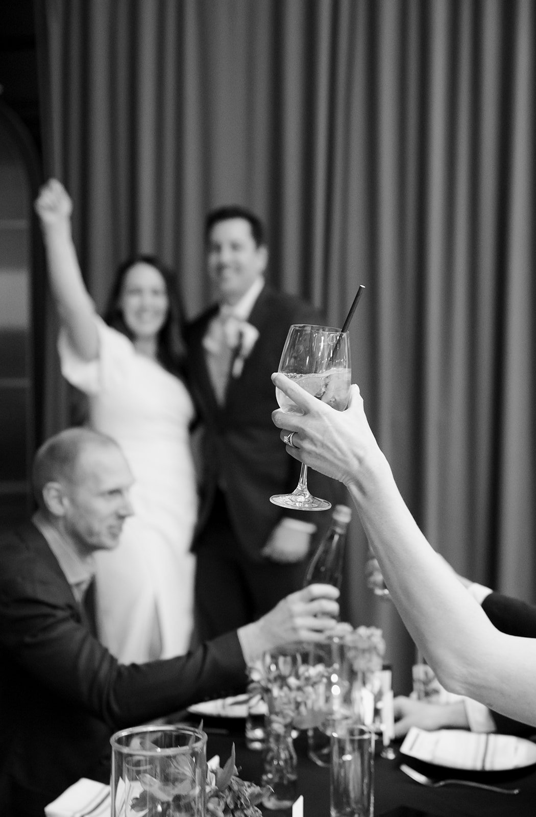 A wedding ceremony at Venteux Chicago inside the Pendry Hotel.