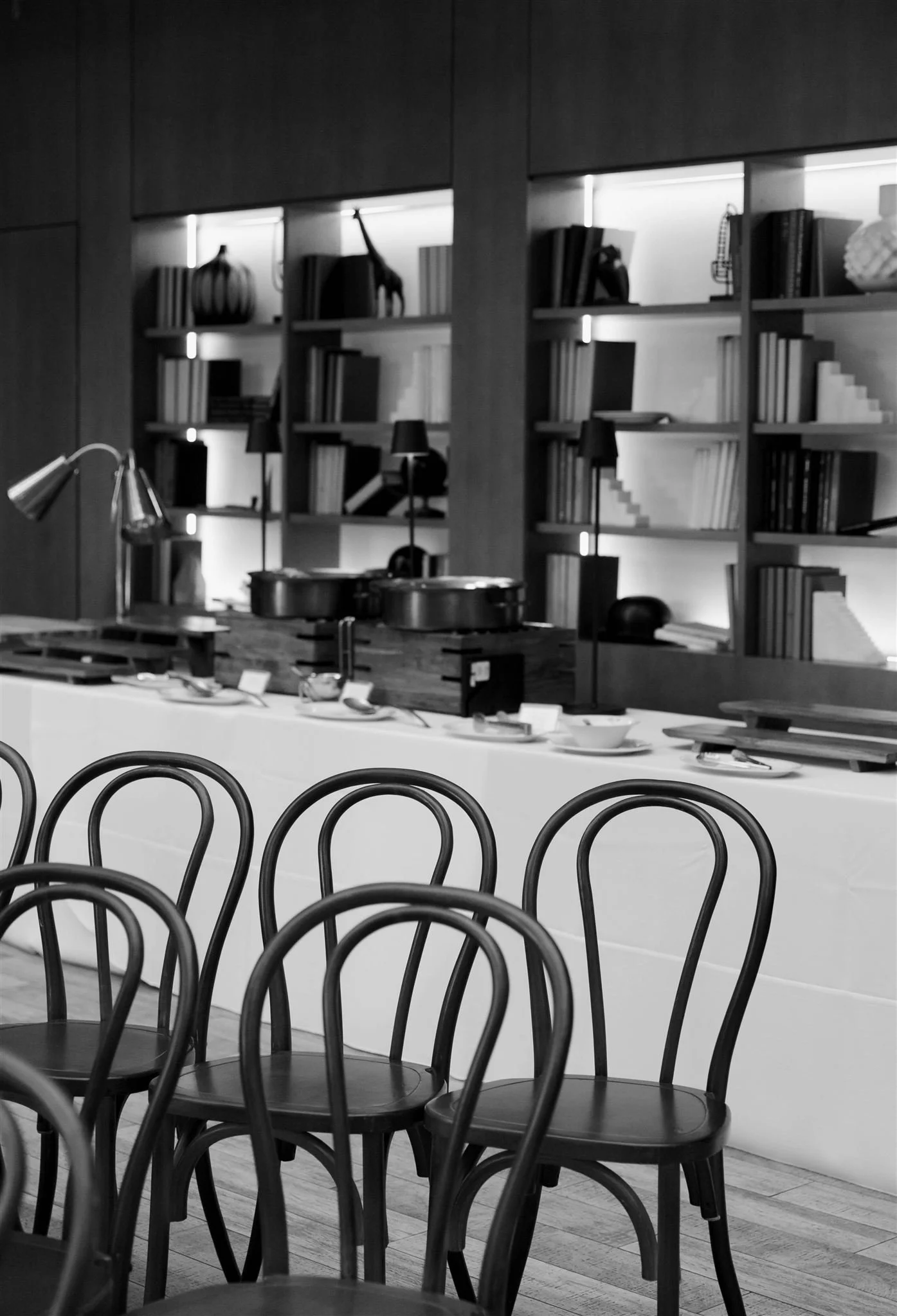 A wedding ceremony at Gibson's Italia on the Chicago River in Downtown Chicago.