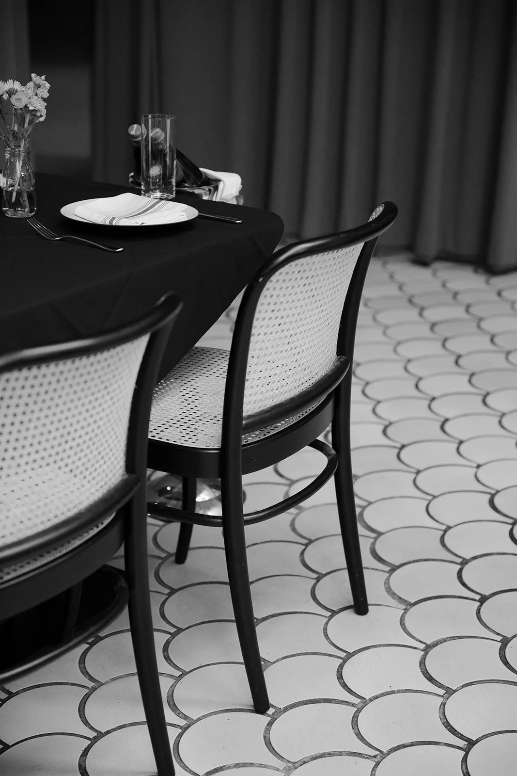 A wedding at Venteux Chicago inside the Pendry Hotel in Chicago, IL.