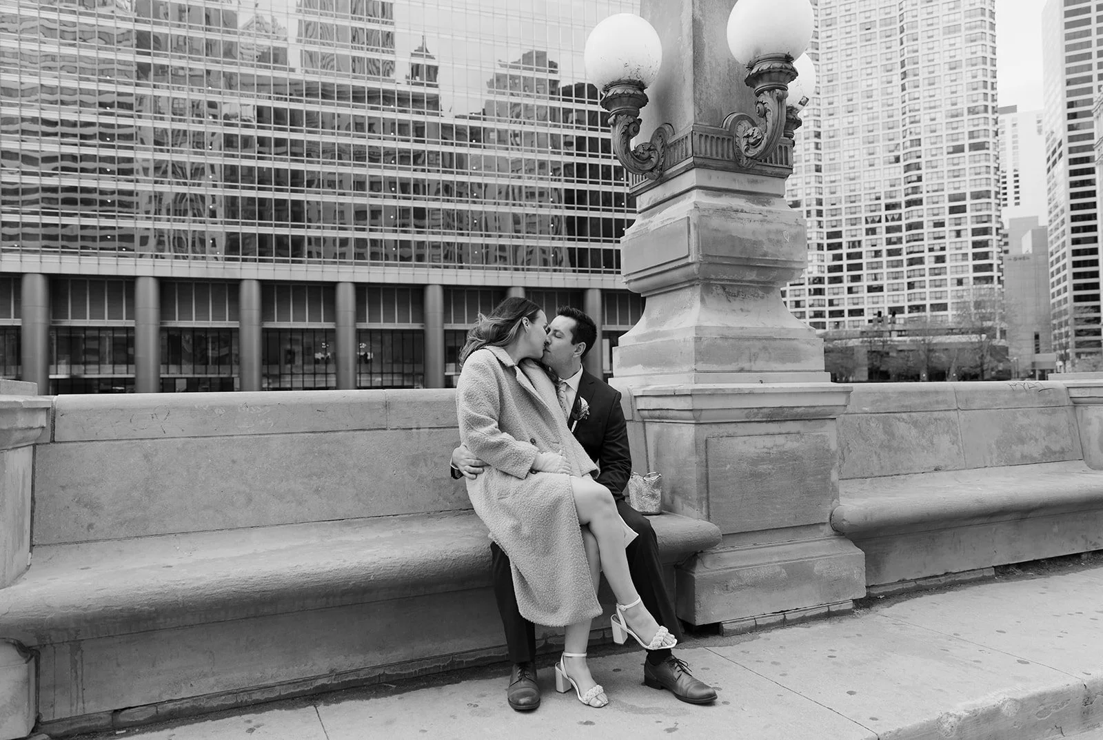 Wedding photo at Venteux Chicago and The Pendry Hotel.