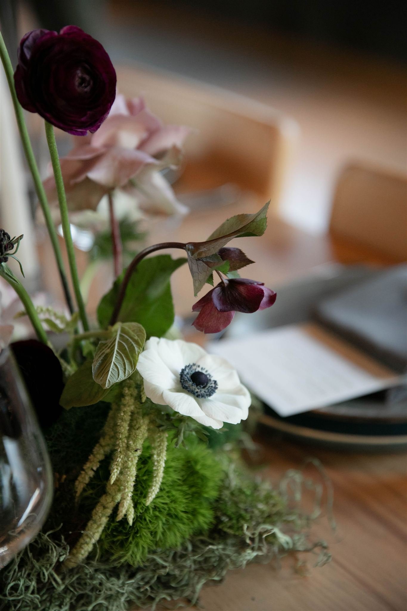 Downtown Chicago wedding rehearsal dinner with stunning florals at Maxwells Trading.