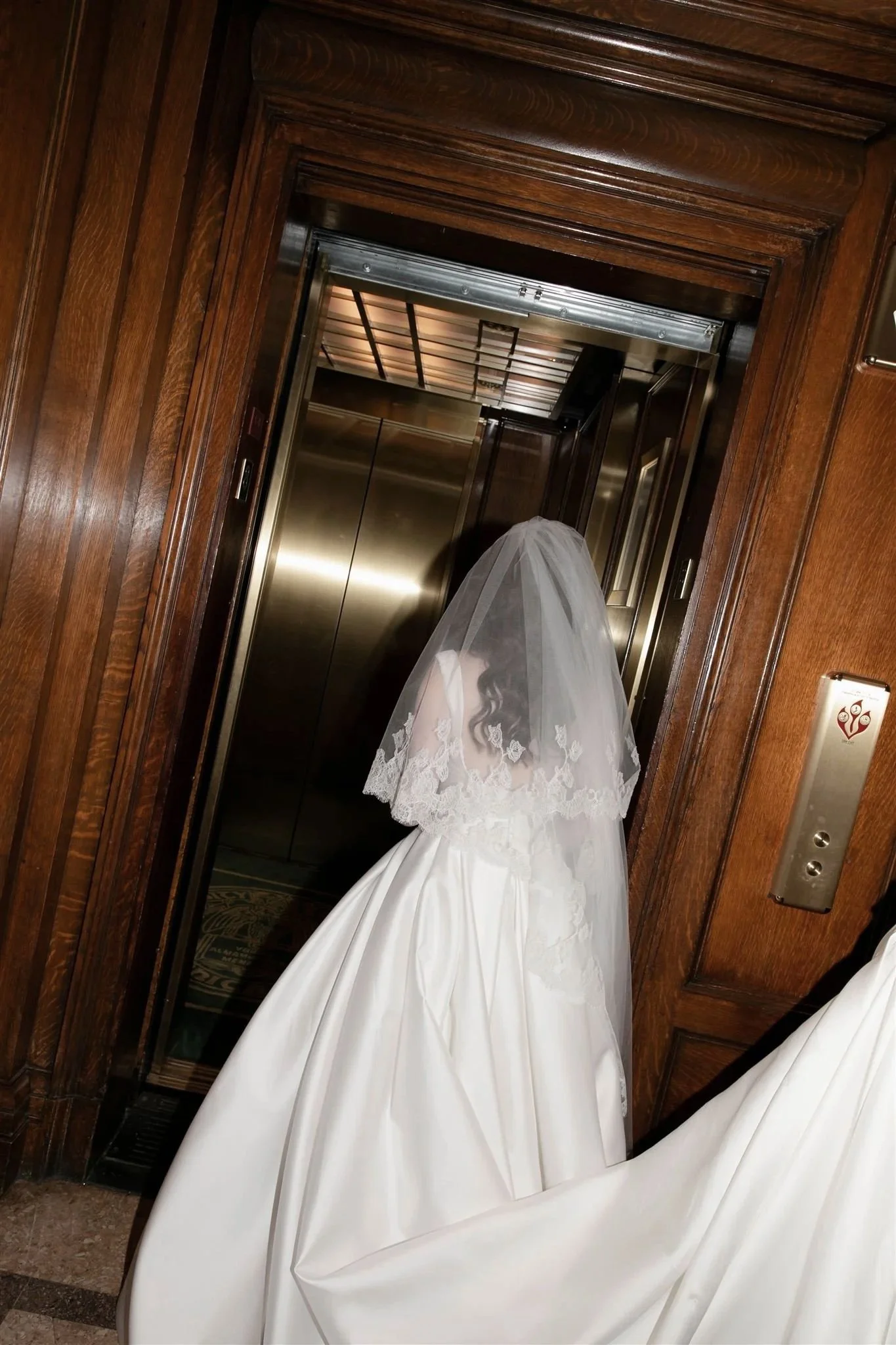 A wedding day at The University Club of Chicago.